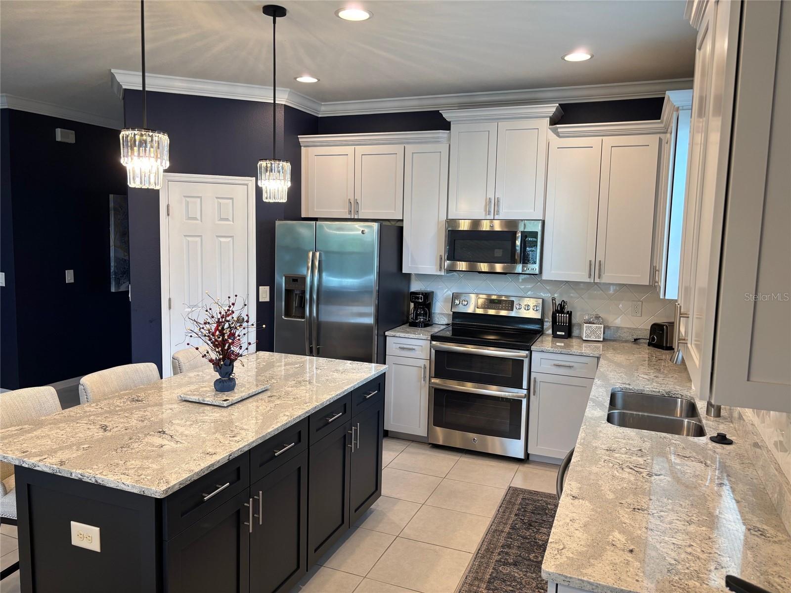 Image 2 of 27 For 10915 79th Street E