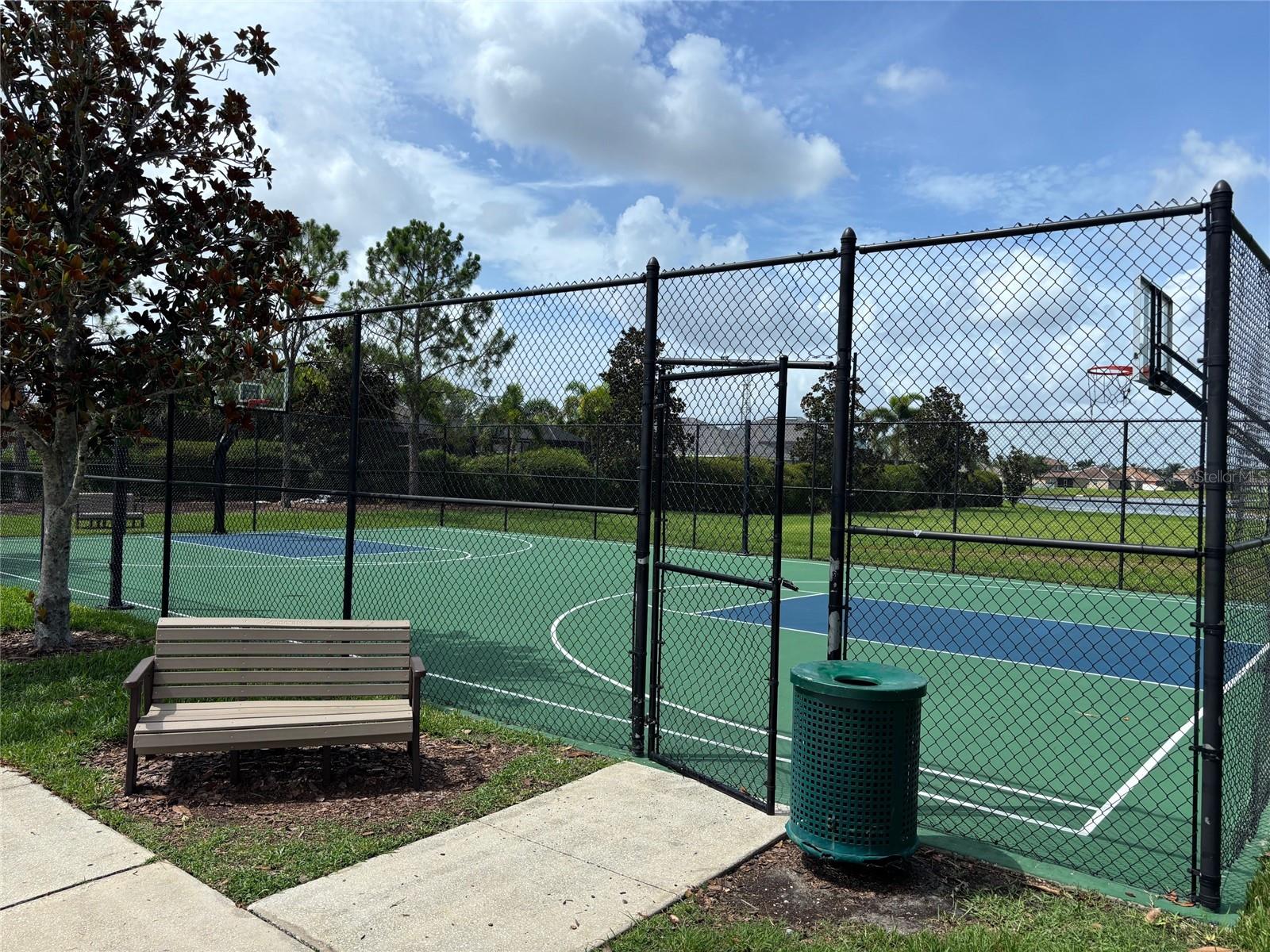 Image 20 of 27 For 10915 79th Street E