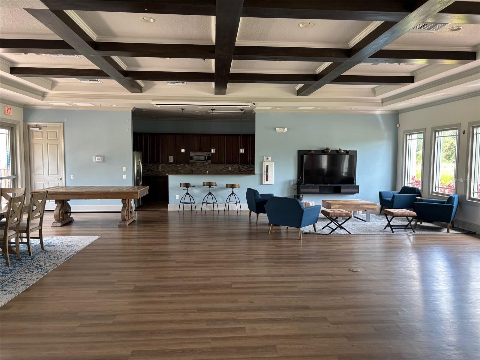 Image 21 of 27 For 10915 79th Street E