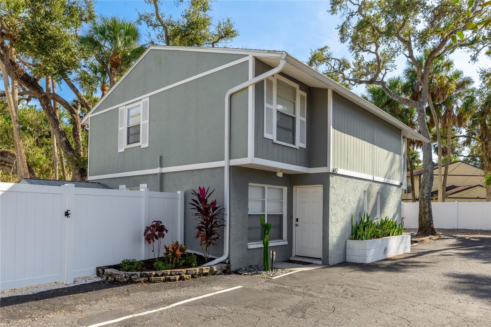 Image 19 of 36 For 1610 & 1612 Orange Avenue