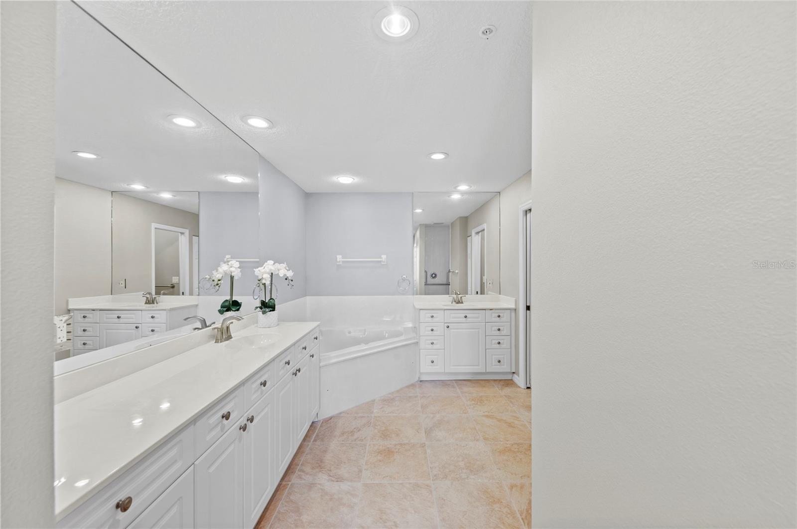 Image 21 of 83 For 232 Hidden Bay Drive 504