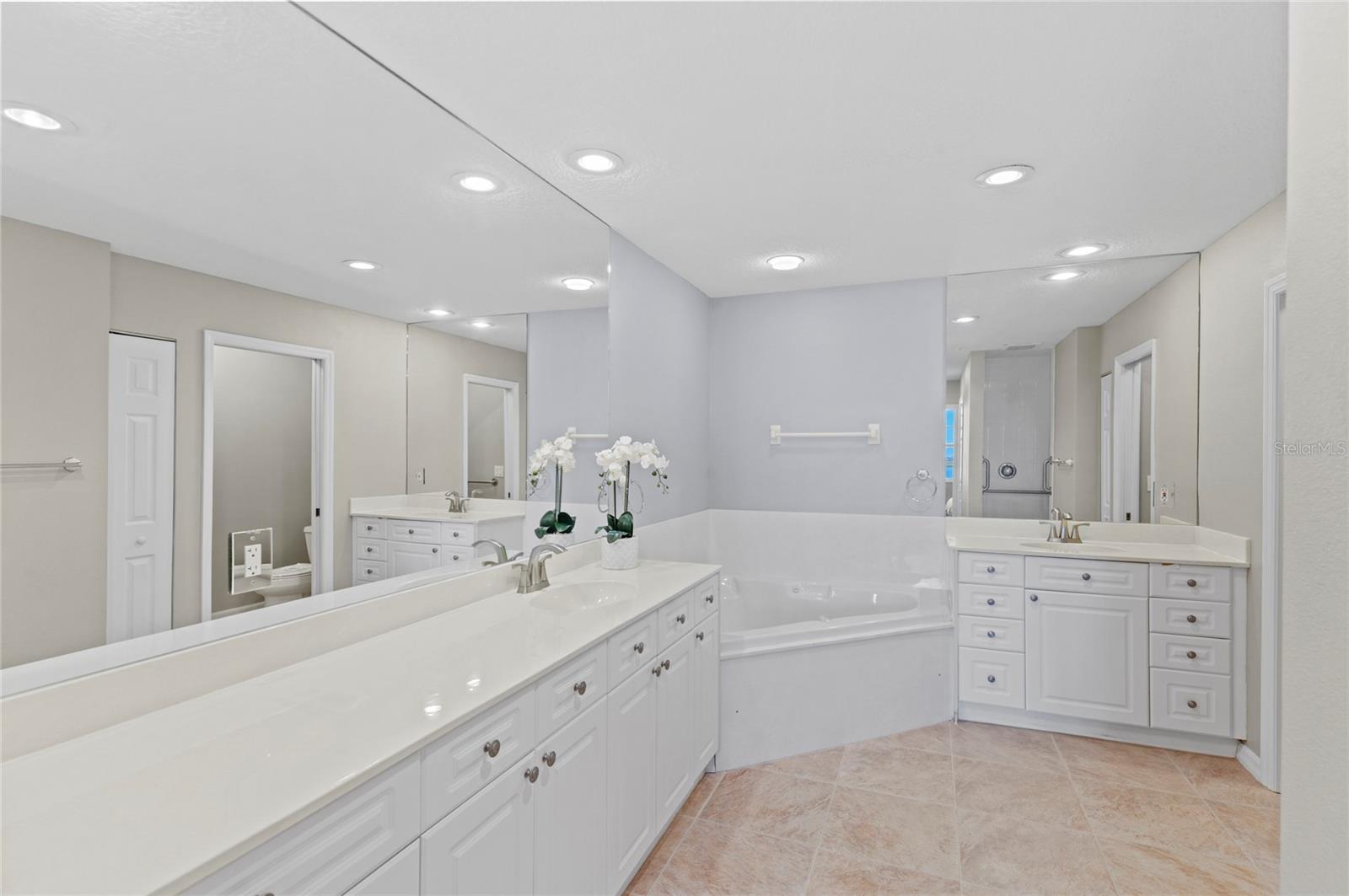 Image 22 of 83 For 232 Hidden Bay Drive 504