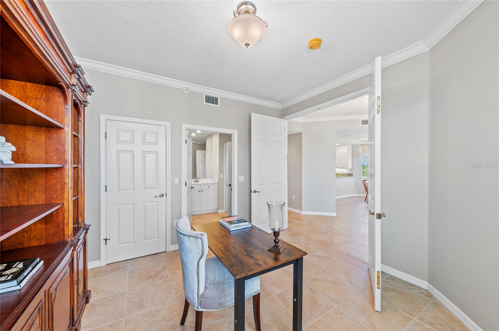 Image 30 of 83 For 232 Hidden Bay Drive 504