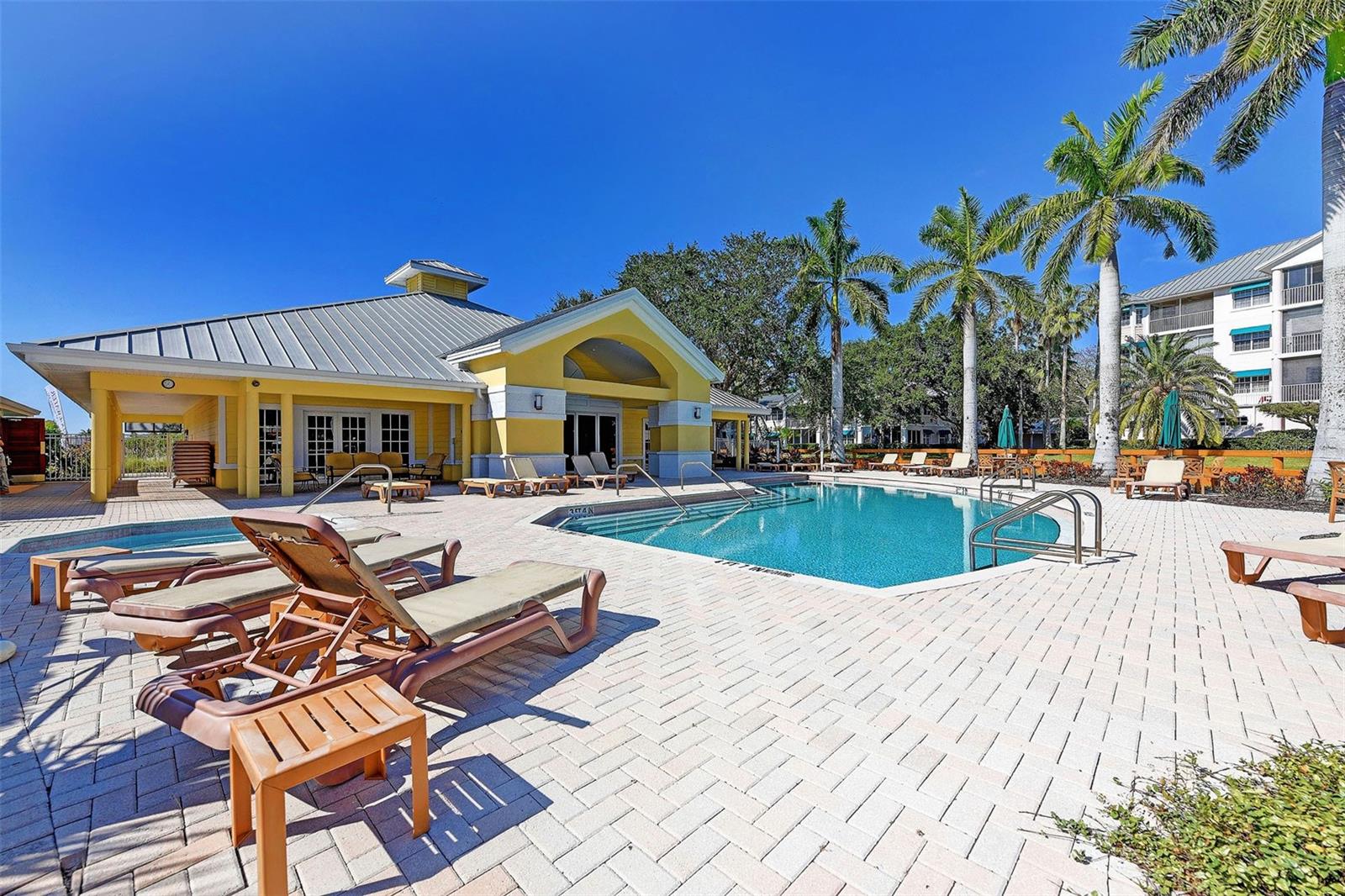 Image 62 of 83 For 232 Hidden Bay Drive 504