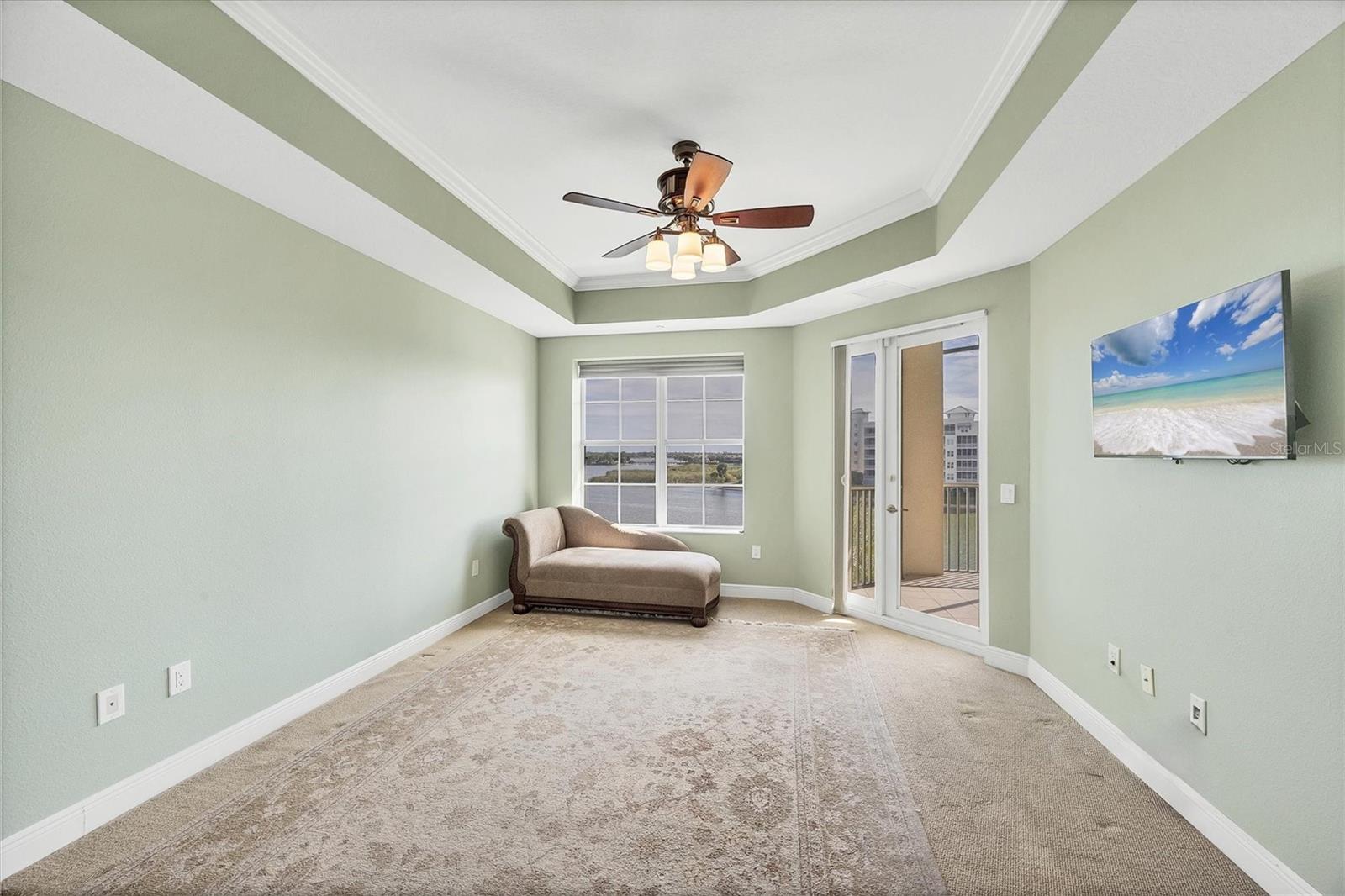 Image 17 of 66 For 6310 Watercrest Way  402