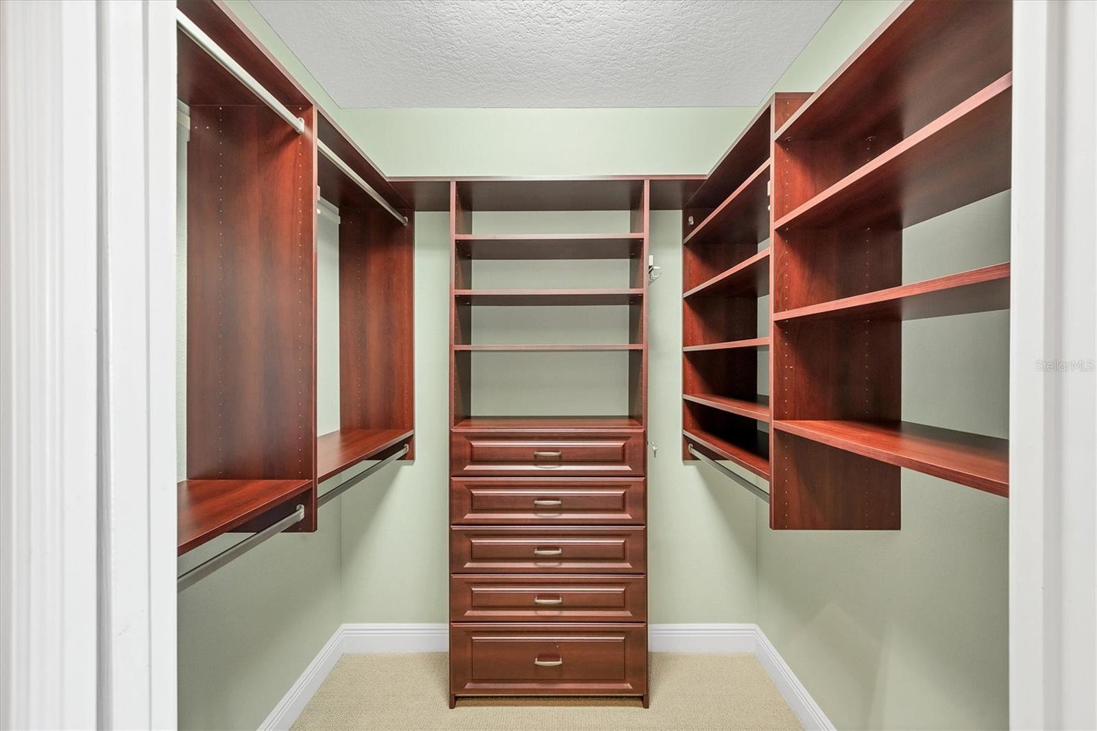 Image 22 of 66 For 6310 Watercrest Way  402