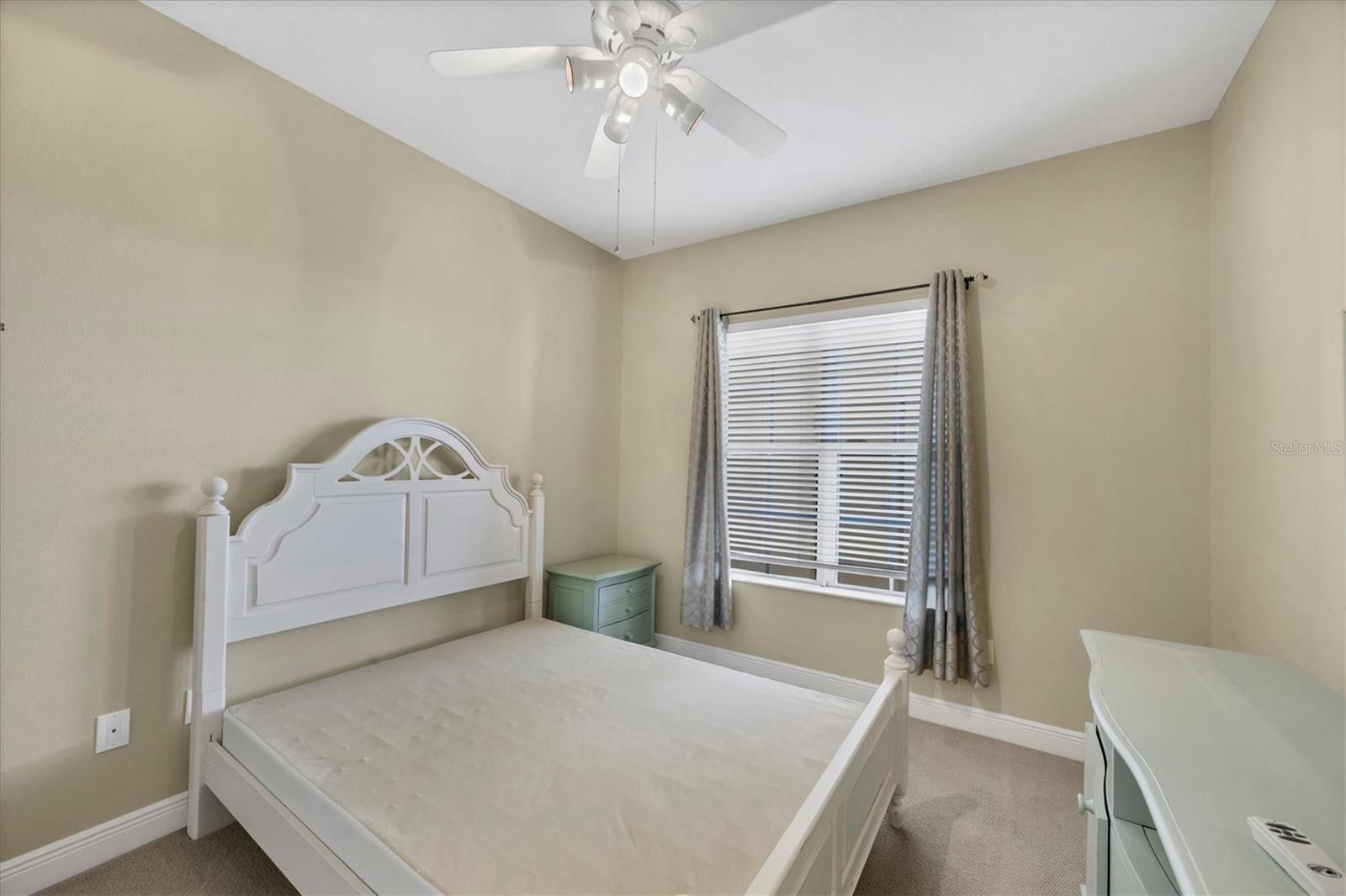 Image 26 of 66 For 6310 Watercrest Way  402