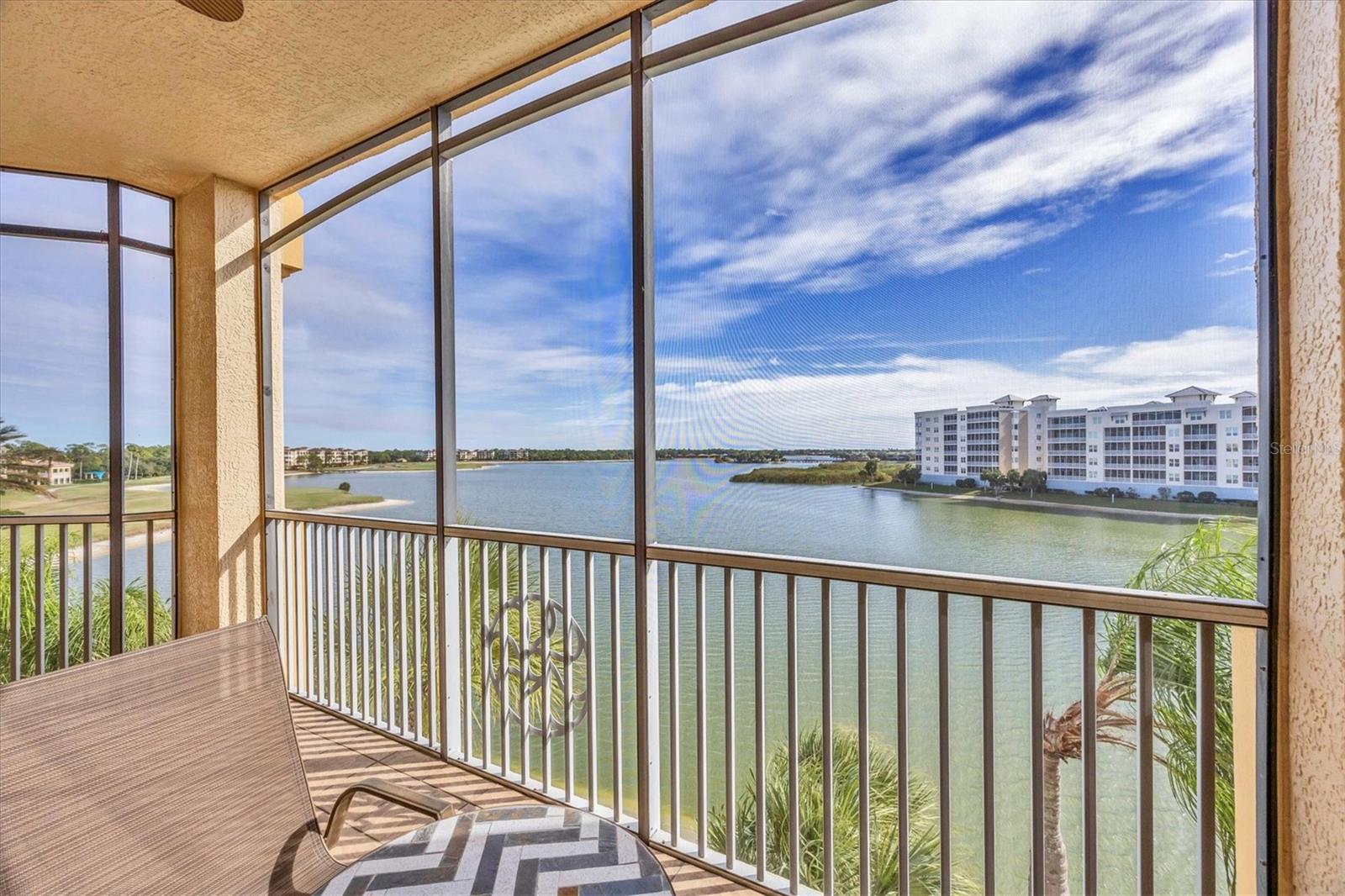 Image 35 of 66 For 6310 Watercrest Way  402