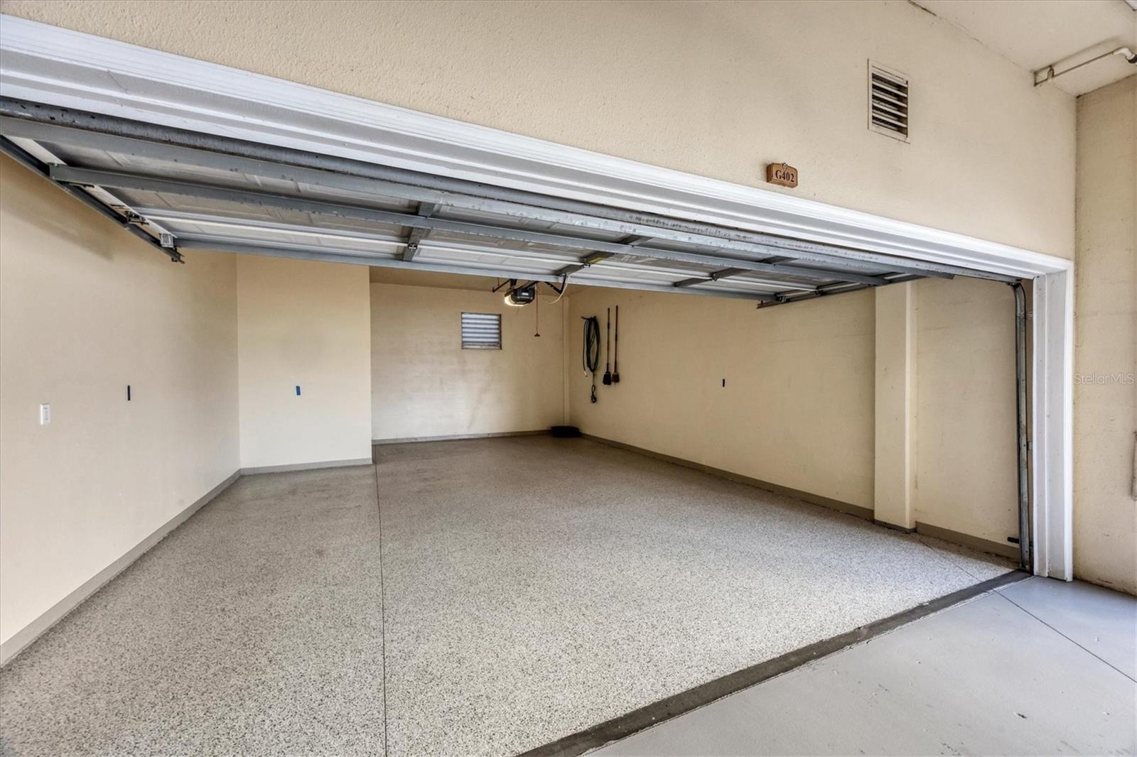 Image 37 of 66 For 6310 Watercrest Way  402