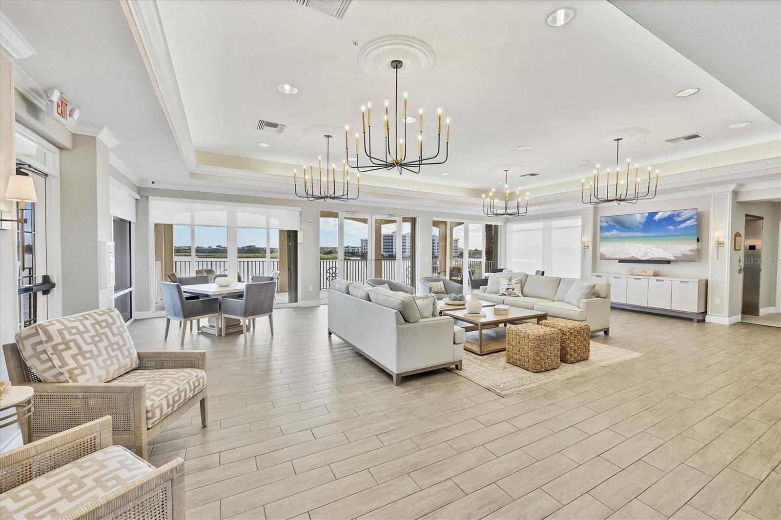 Image 50 of 66 For 6310 Watercrest Way  402