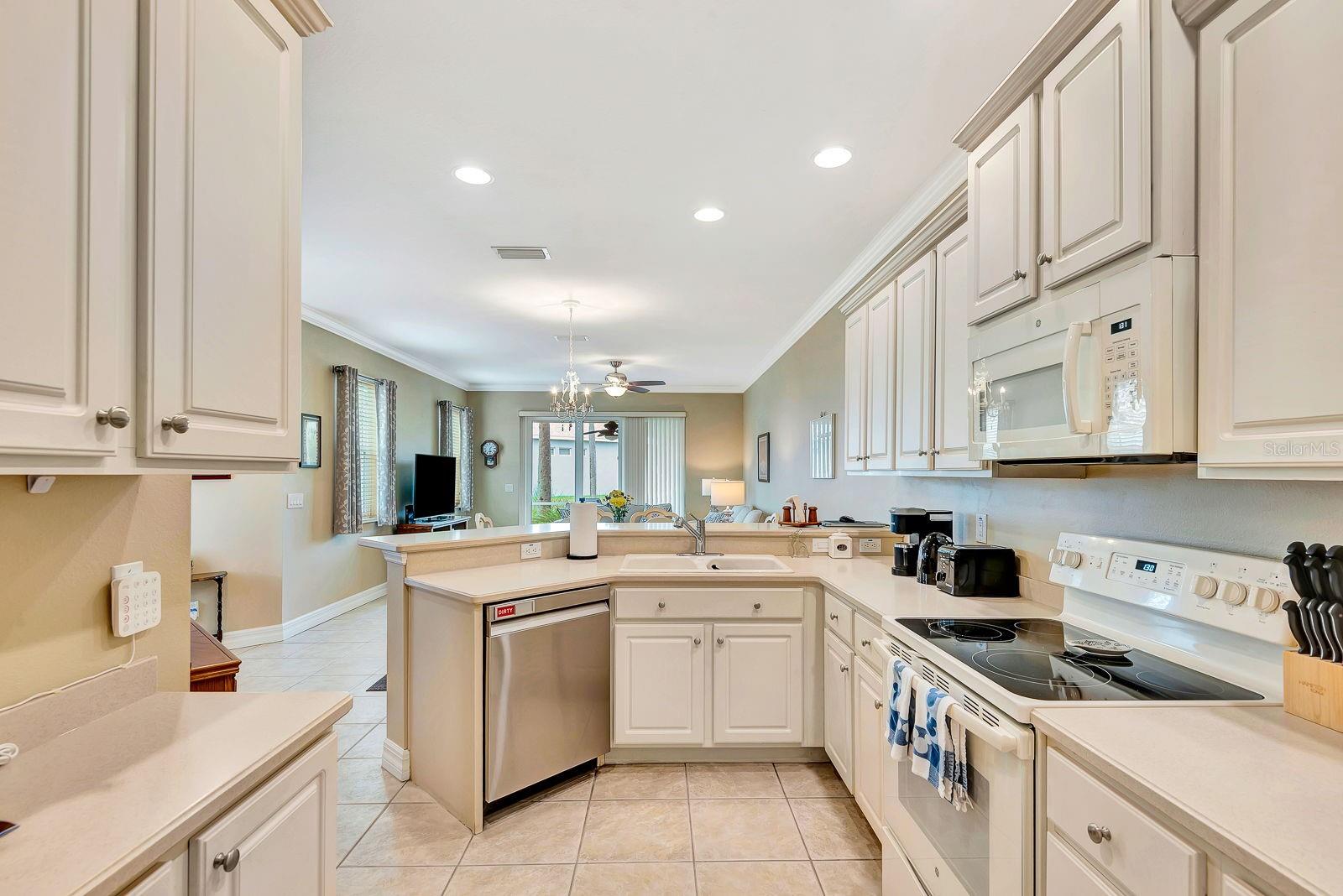 Image 14 of 80 For 11502 52nd Court E