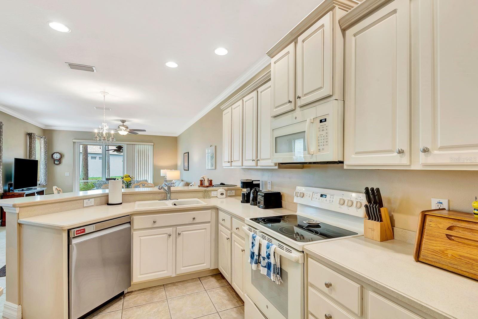 Image 15 of 80 For 11502 52nd Court E