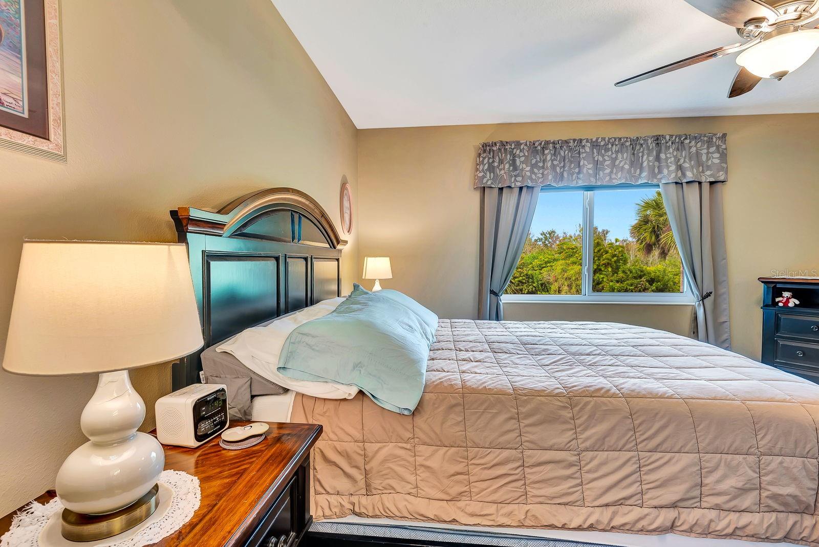 Image 32 of 80 For 11502 52nd Court E