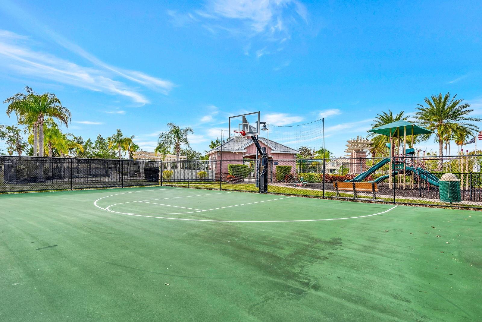 Image 44 of 80 For 11502 52nd Court E