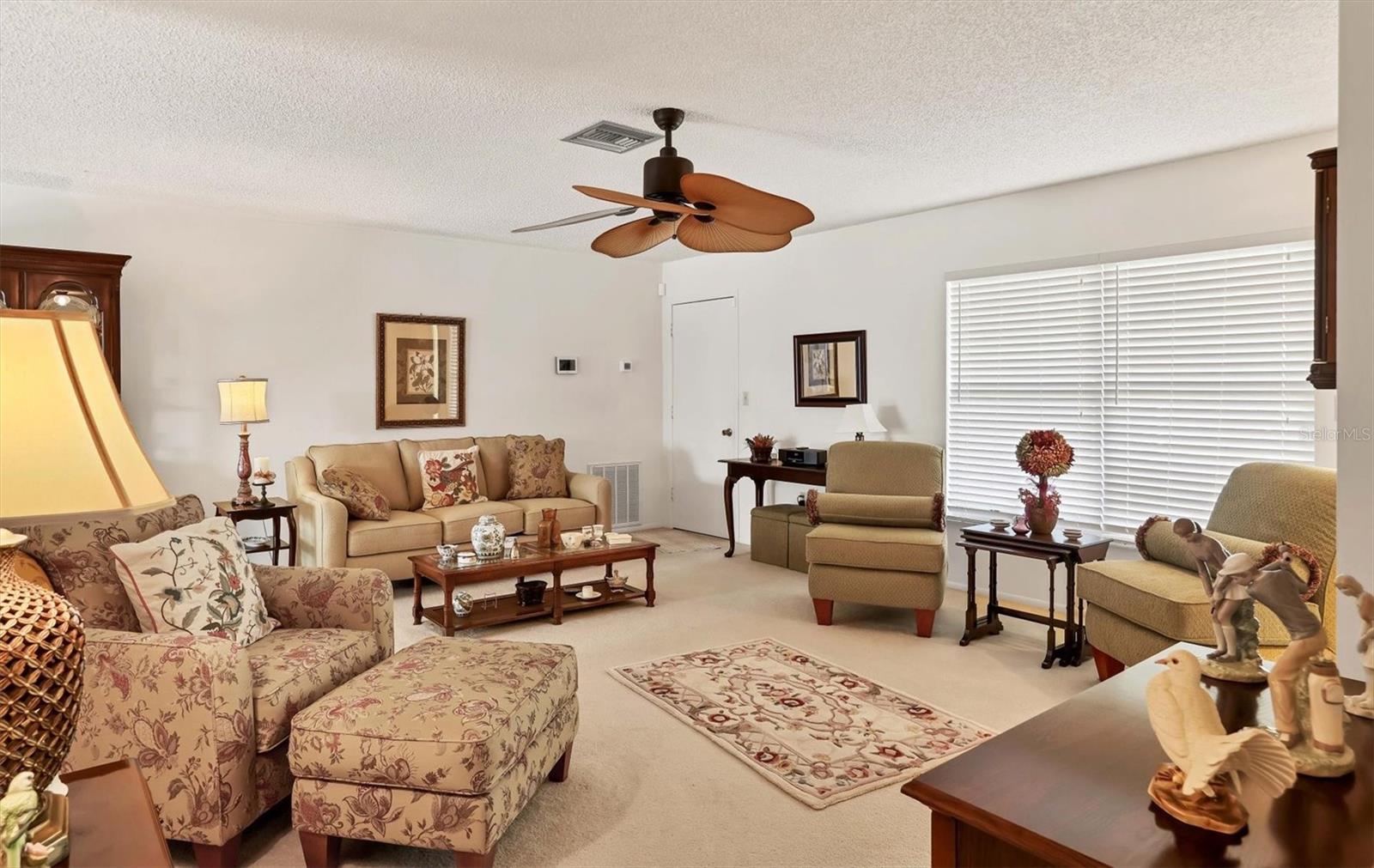 Image 7 of 31 For 5307 18th Avenue W