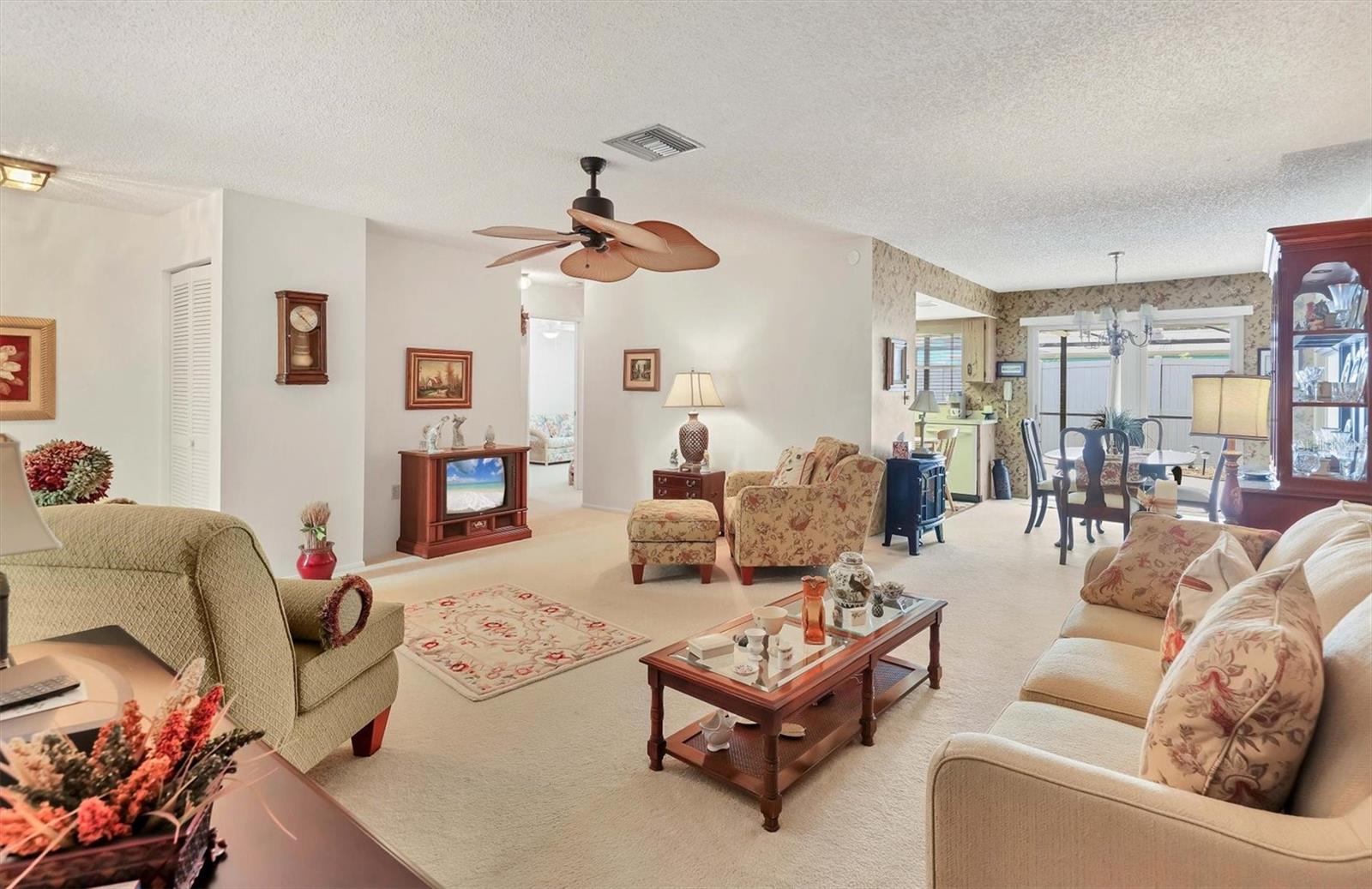 Image 8 of 31 For 5307 18th Avenue W