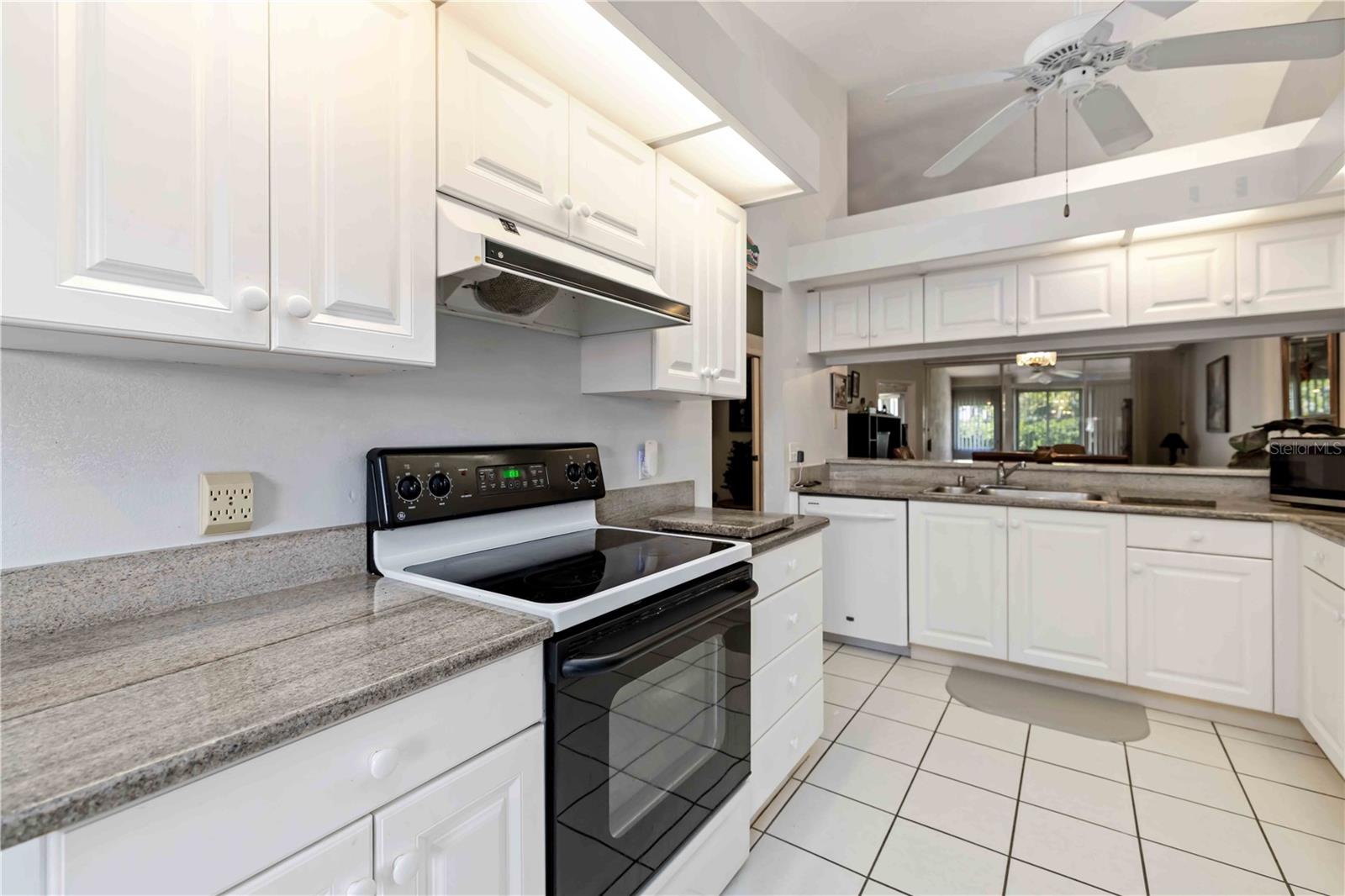 Image 10 of 24 For 4248 Marseilles Avenue 3247