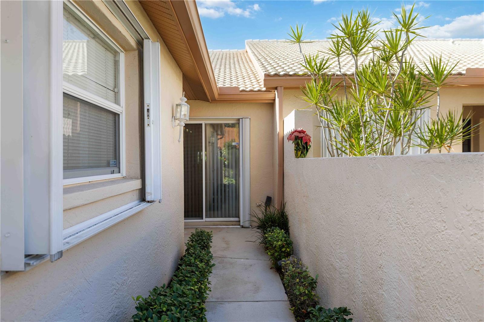 Image 2 of 24 For 4248 Marseilles Avenue 3247