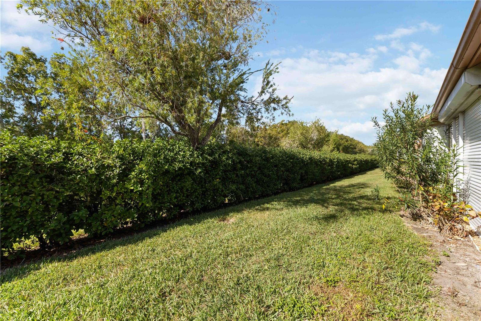 Image 22 of 24 For 4248 Marseilles Avenue 3247