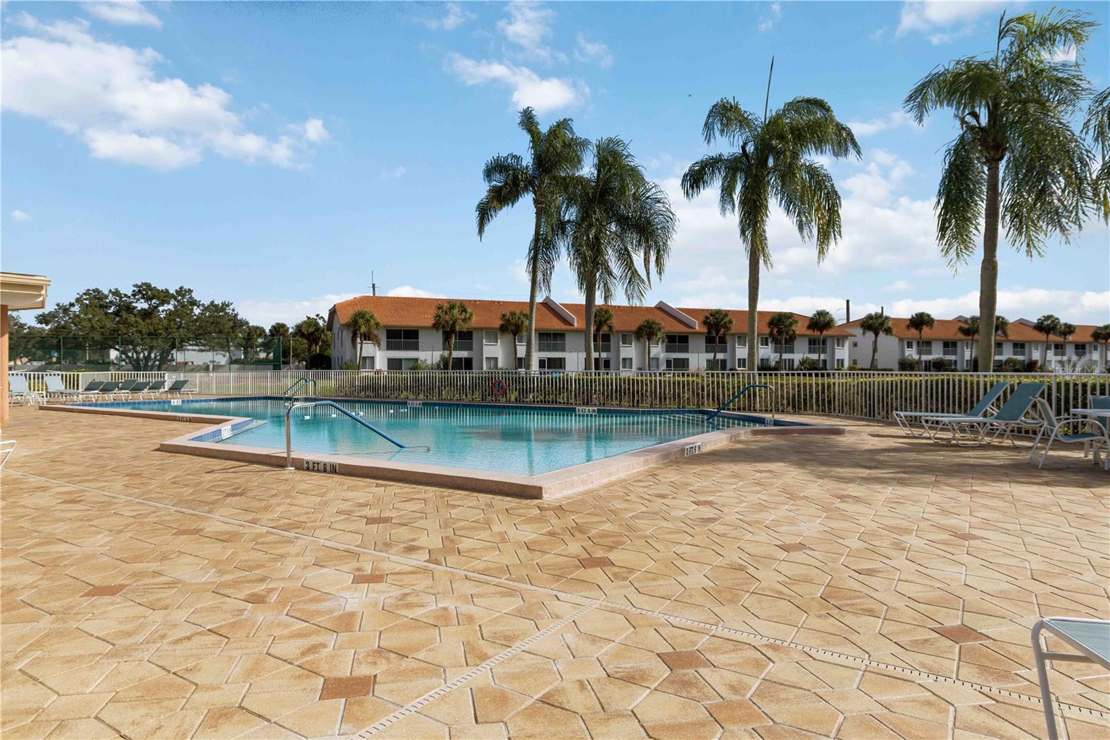 Image 23 of 24 For 4248 Marseilles Avenue 3247