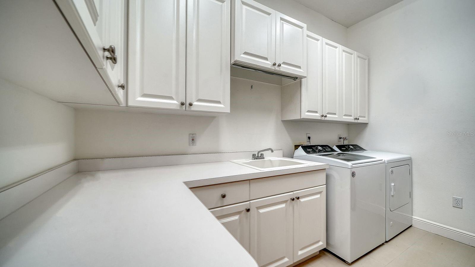 Image 36 of 65 For 8108 Collingwood Court