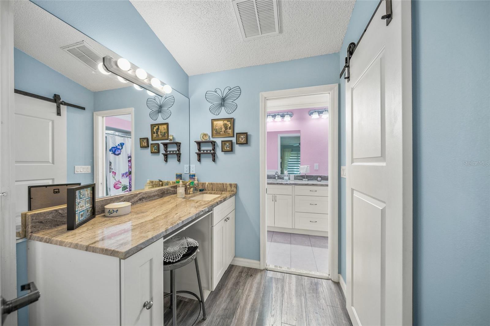 Image 23 of 51 For 5958 Clubside Drive