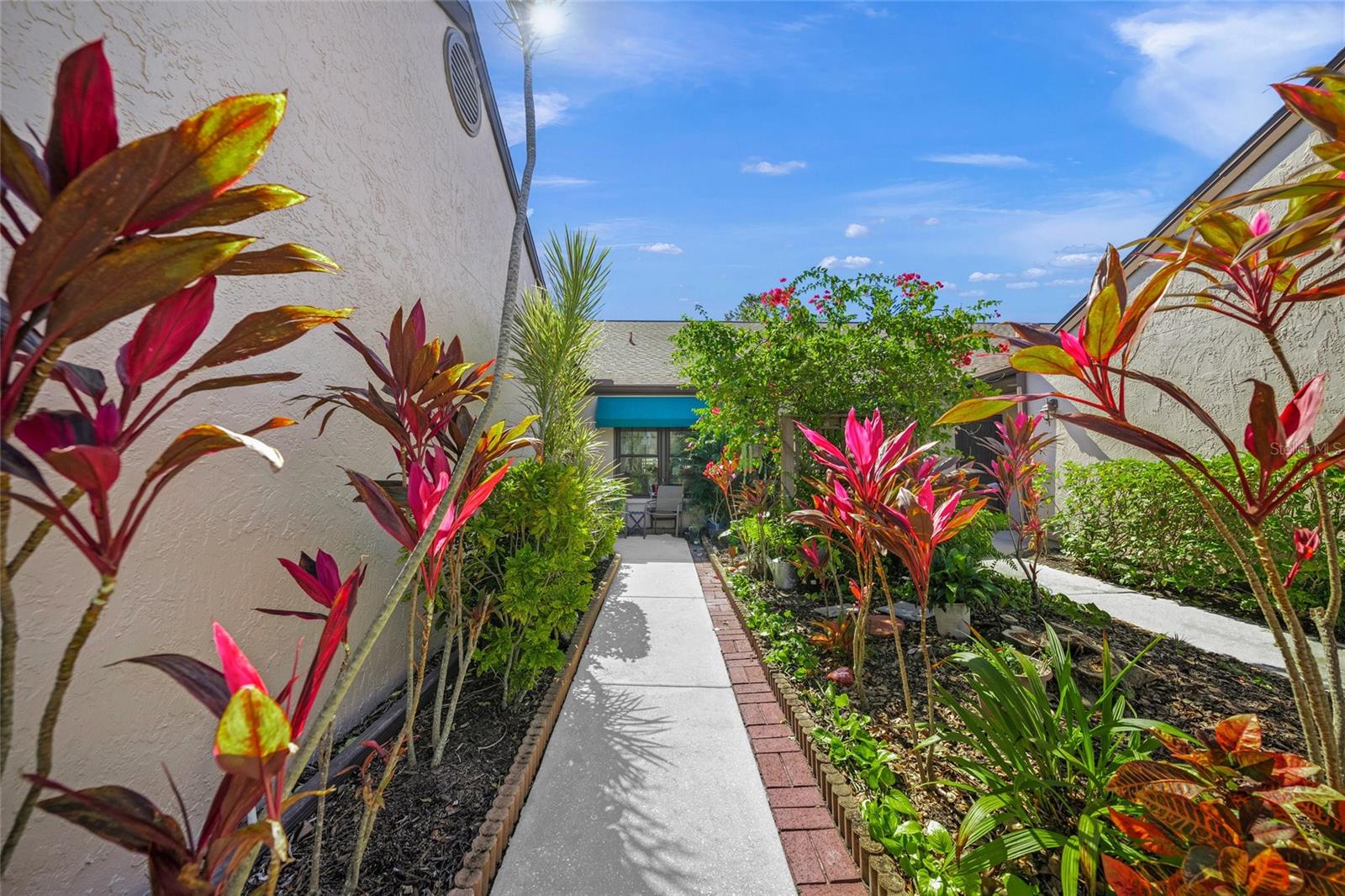 Image 8 of 51 For 5958 Clubside Drive