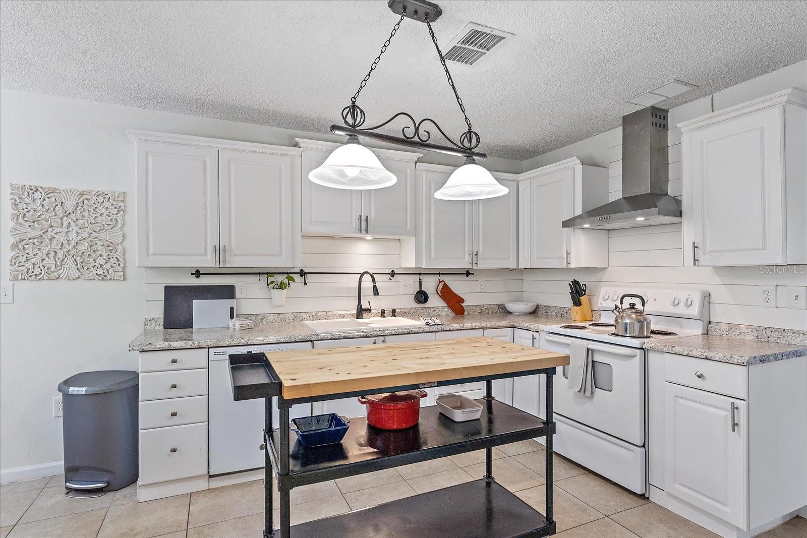 Image 9 of 24 For 5766 Forester Pine Court