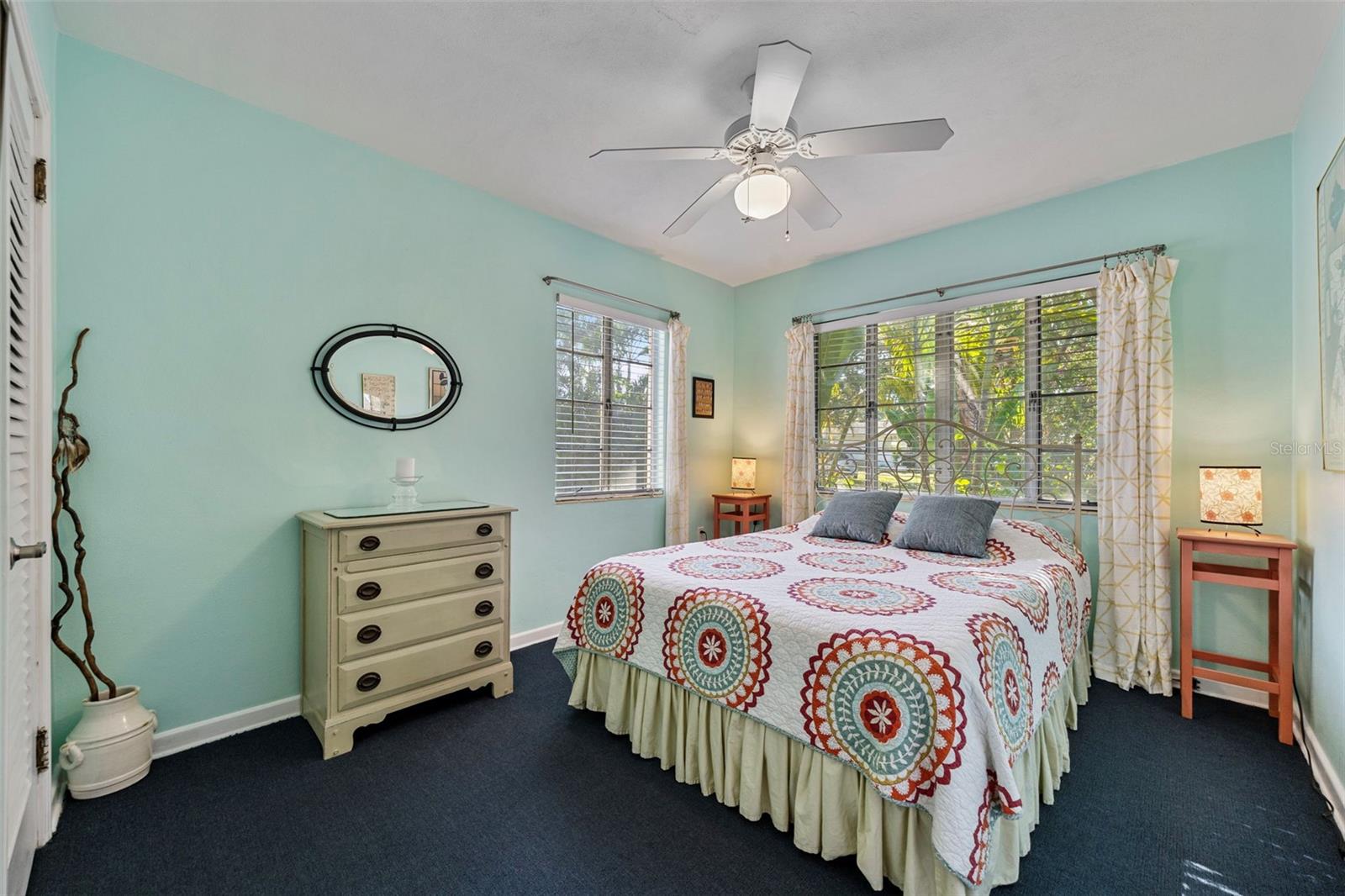 Image 23 of 54 For 839 40th Street