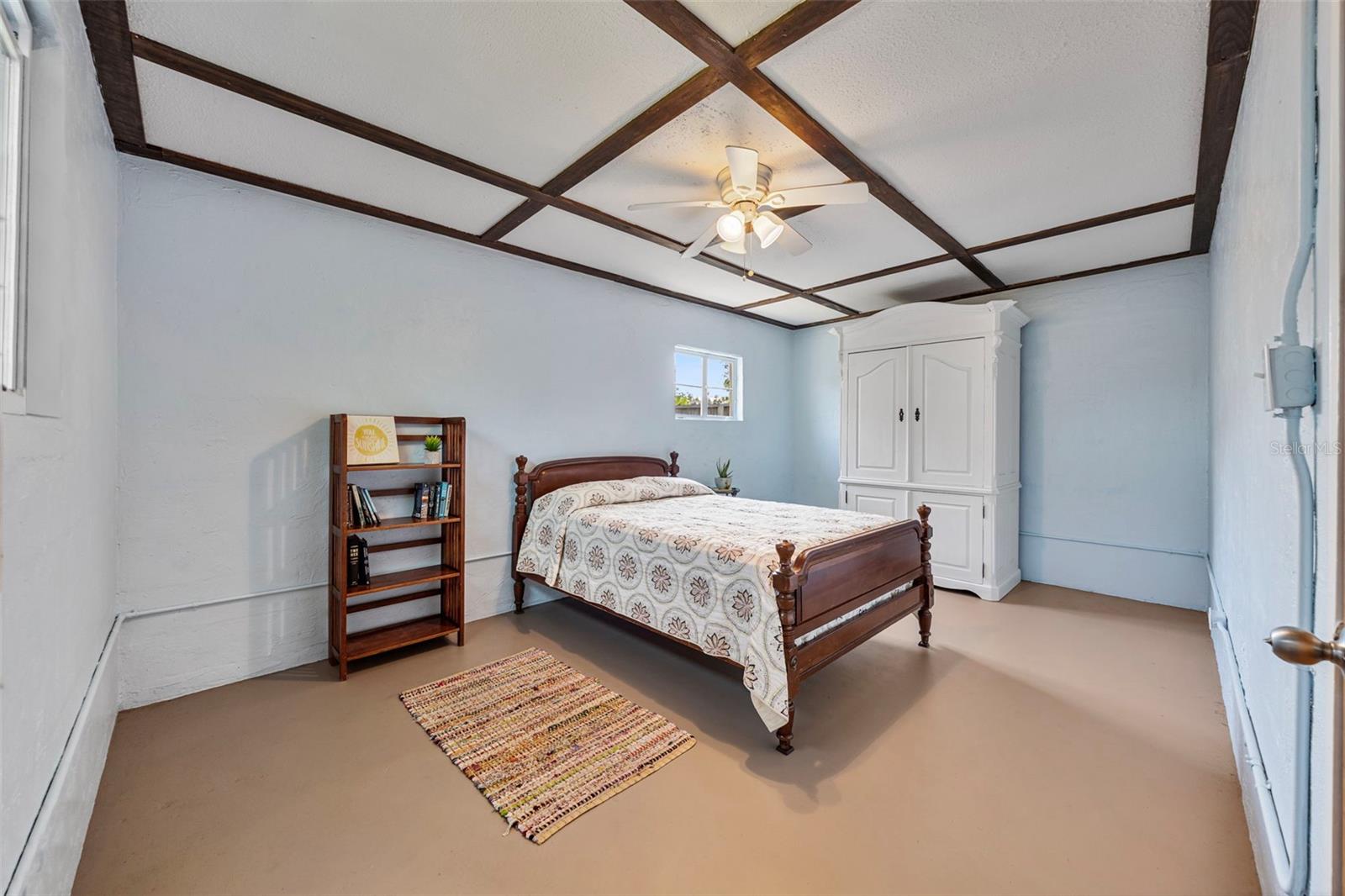 Image 28 of 54 For 839 40th Street