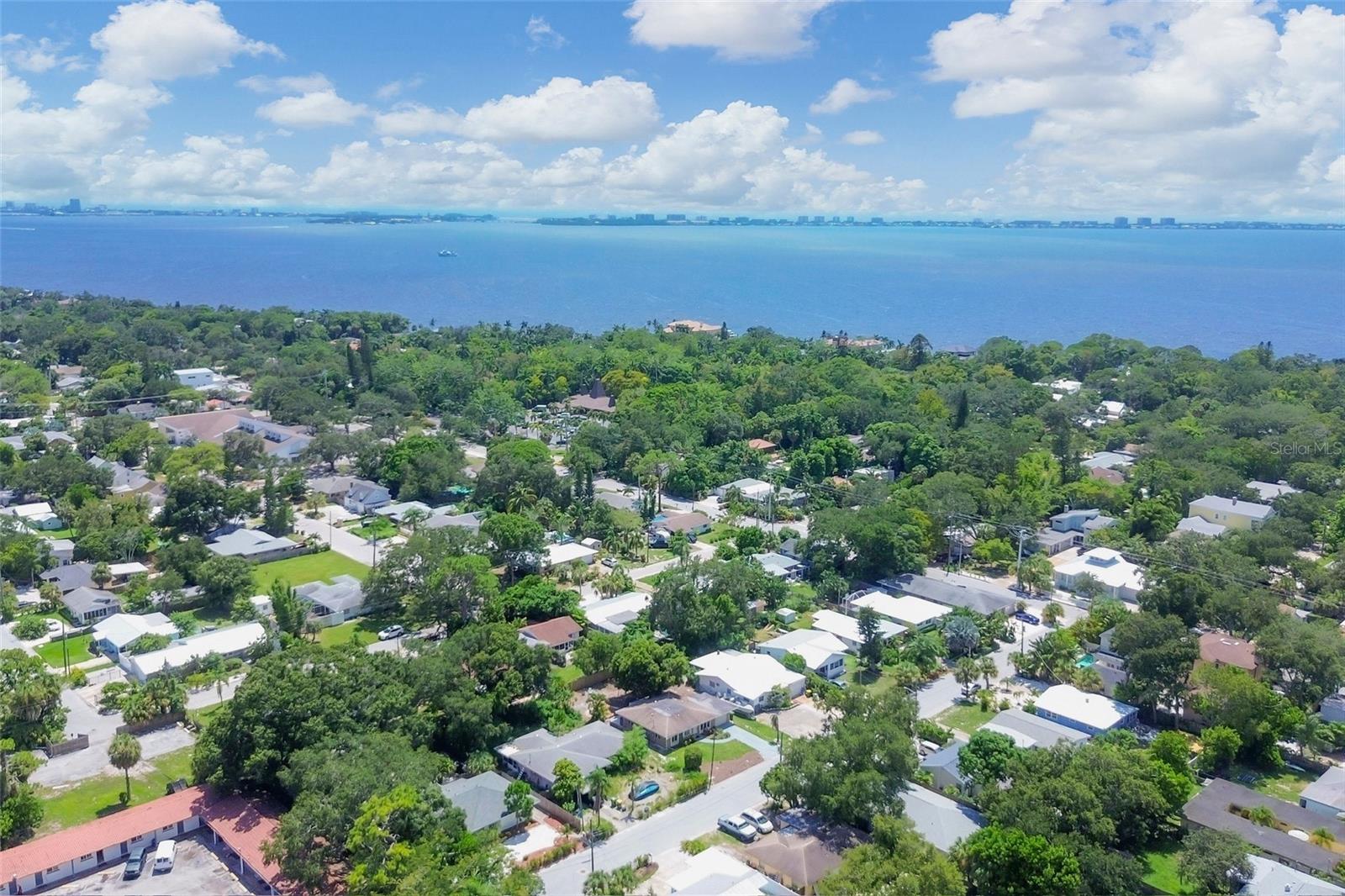 Image 37 of 54 For 839 40th Street