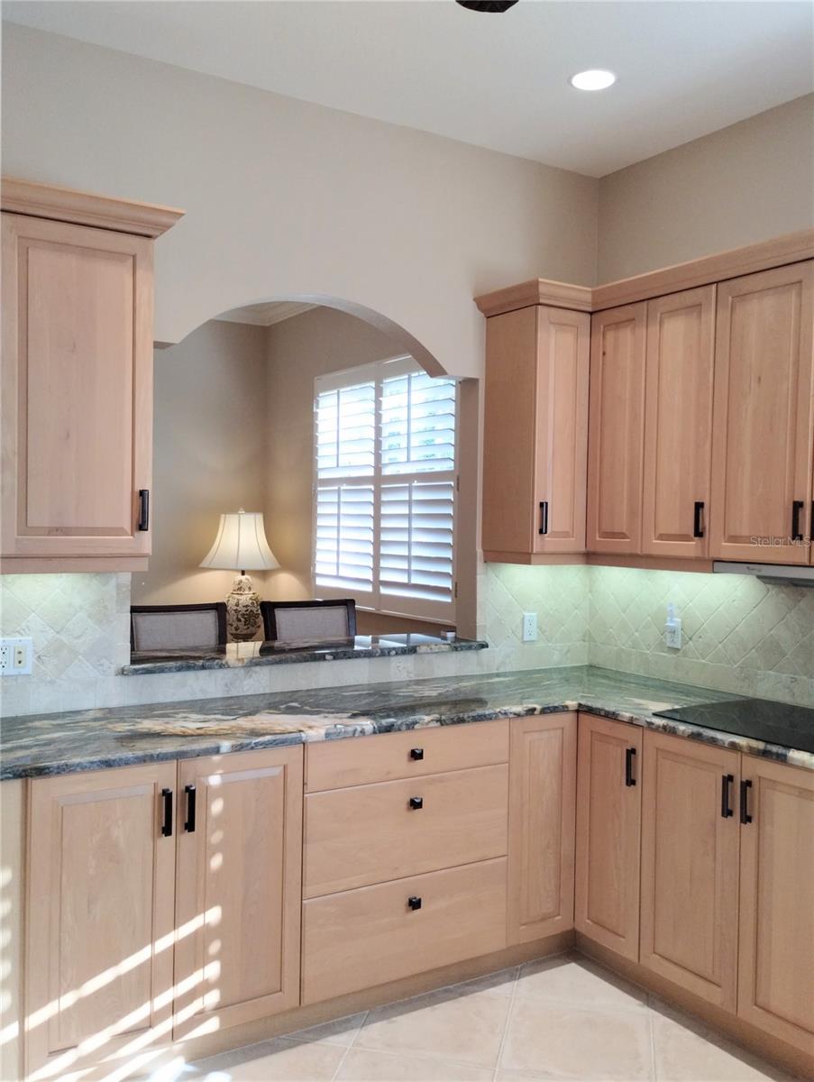 Image 13 of 55 For 5242 Parisienne Place 201b30