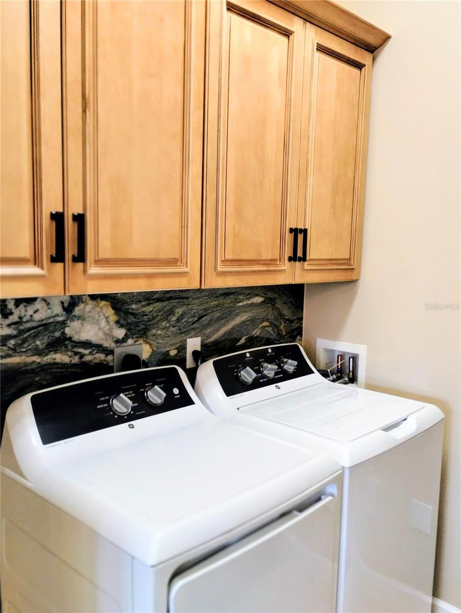 Image 21 of 55 For 5242 Parisienne Place 201b30