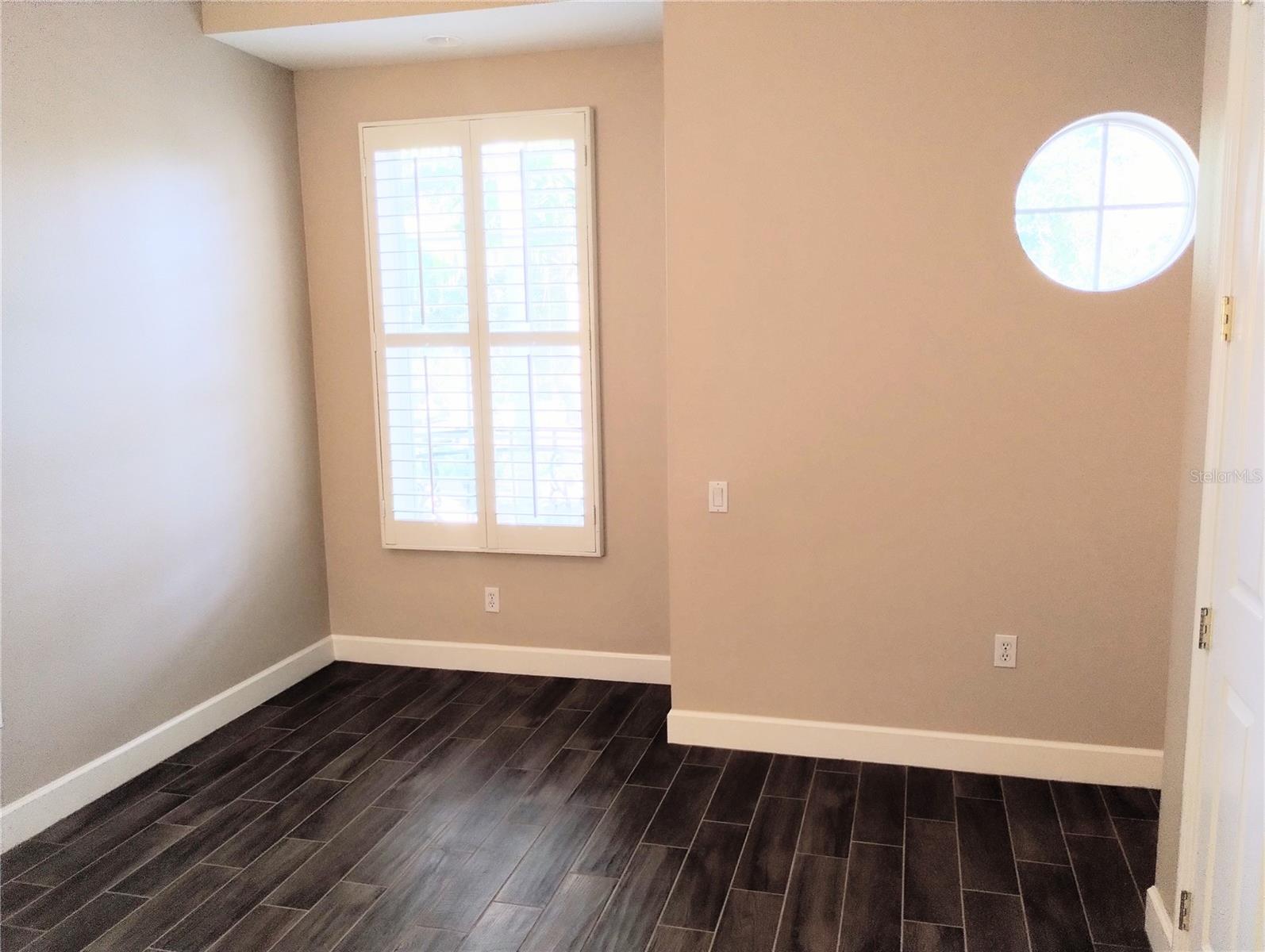 Image 23 of 55 For 5242 Parisienne Place 201b30