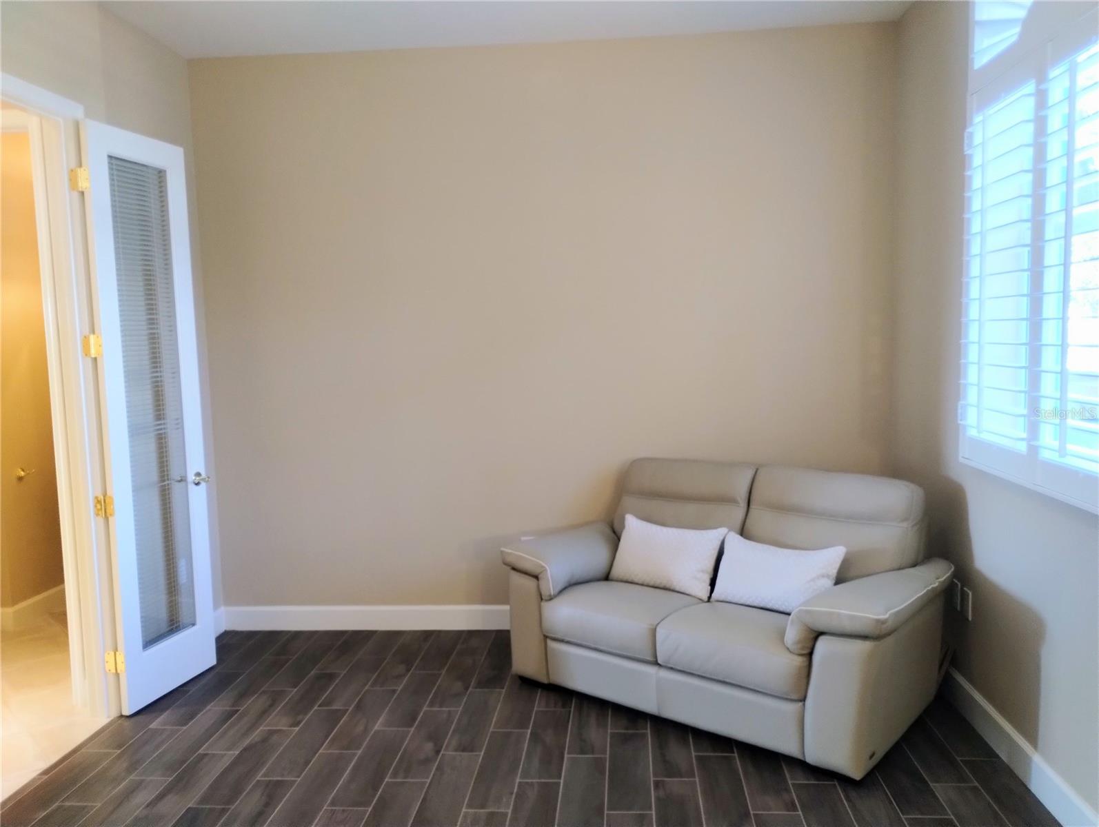 Image 30 of 55 For 5242 Parisienne Place 201b30