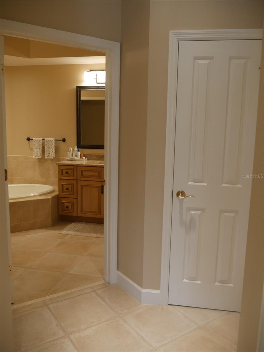 Image 37 of 55 For 5242 Parisienne Place 201b30