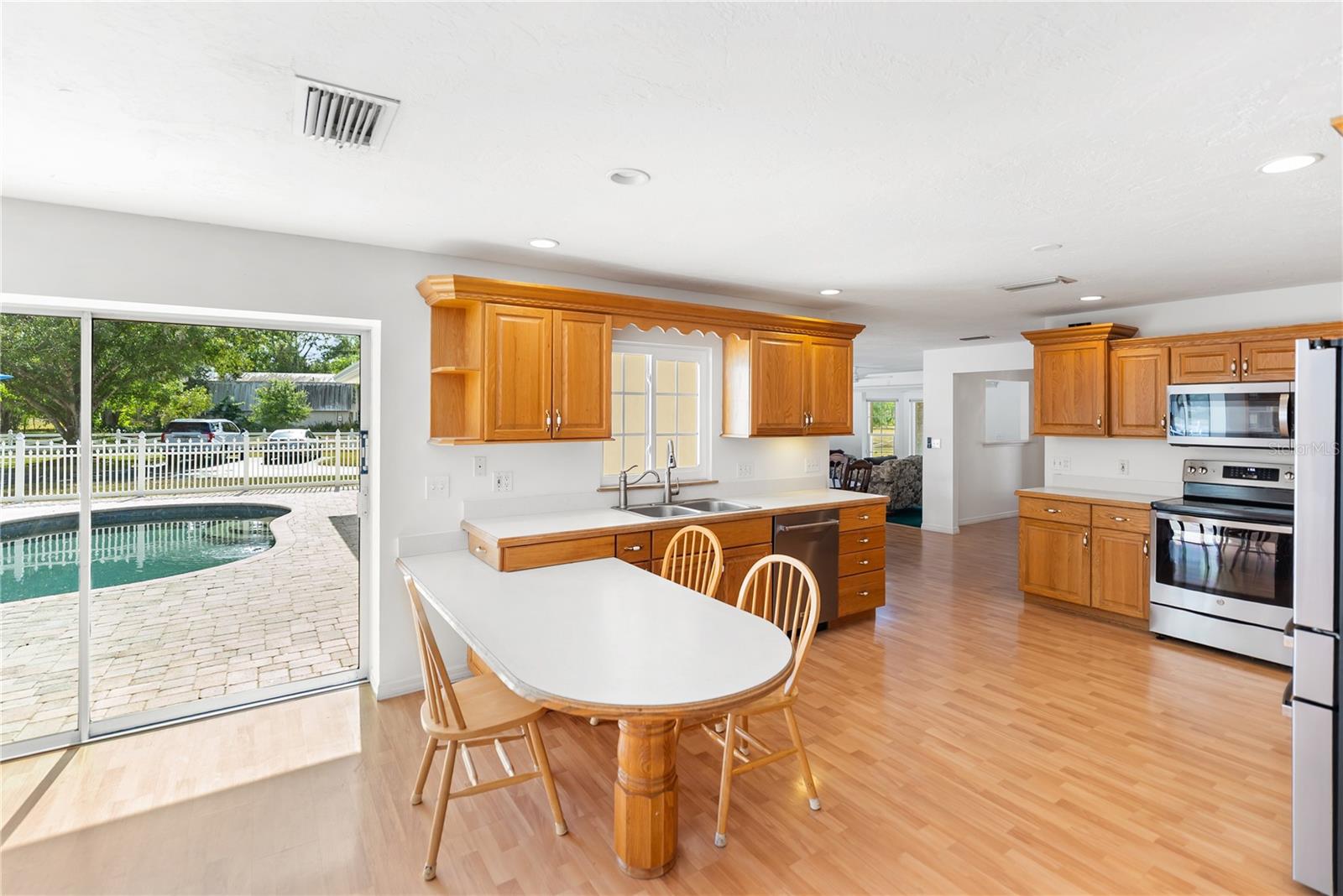 Image 17 of 57 For 1160 Wagon Wheel Drive