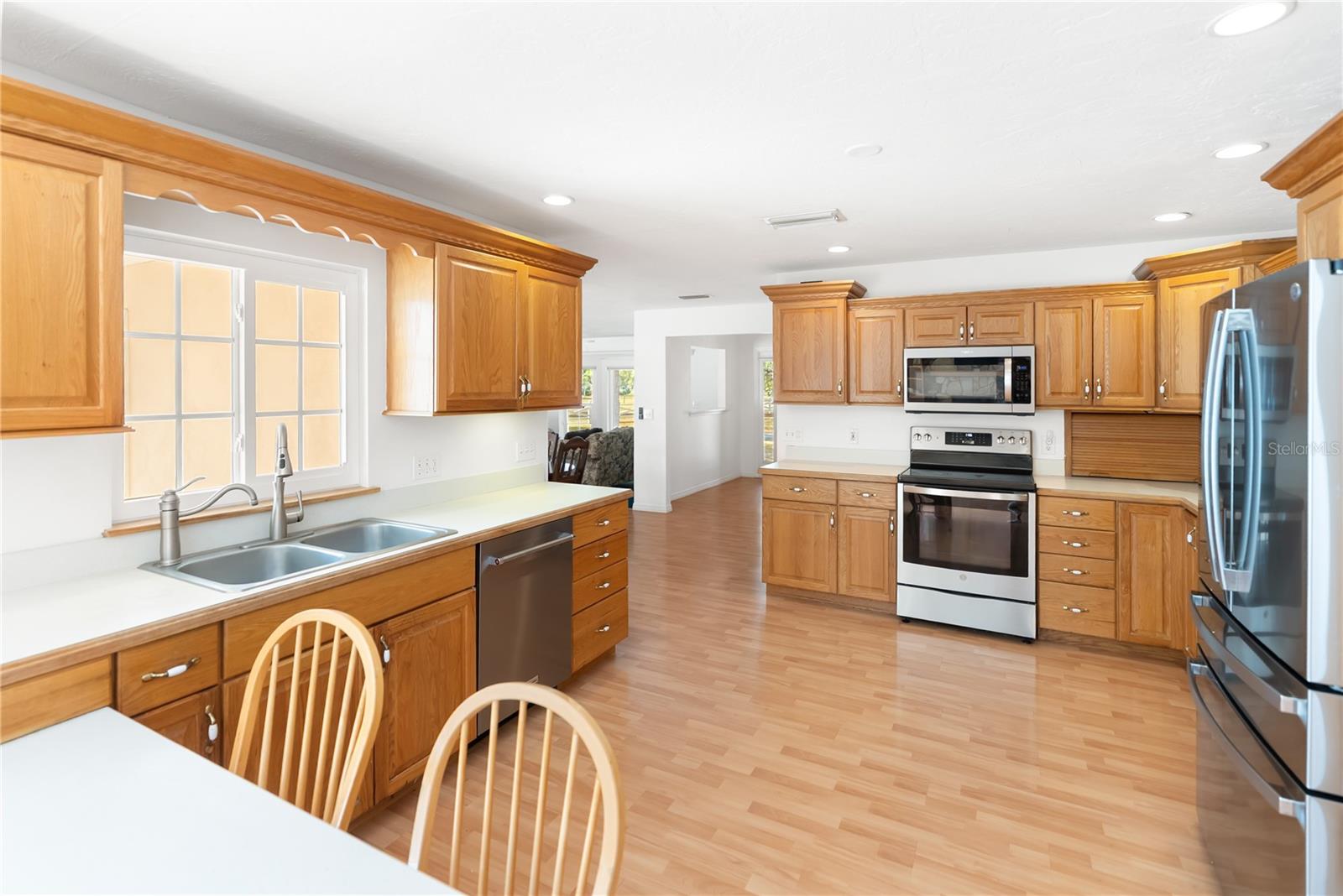 Image 18 of 57 For 1160 Wagon Wheel Drive