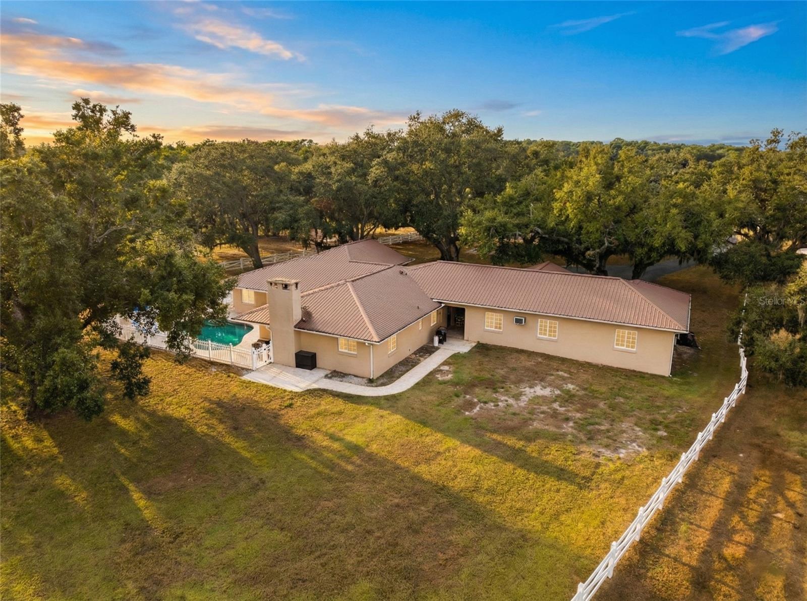 Image 3 of 57 For 1160 Wagon Wheel Drive