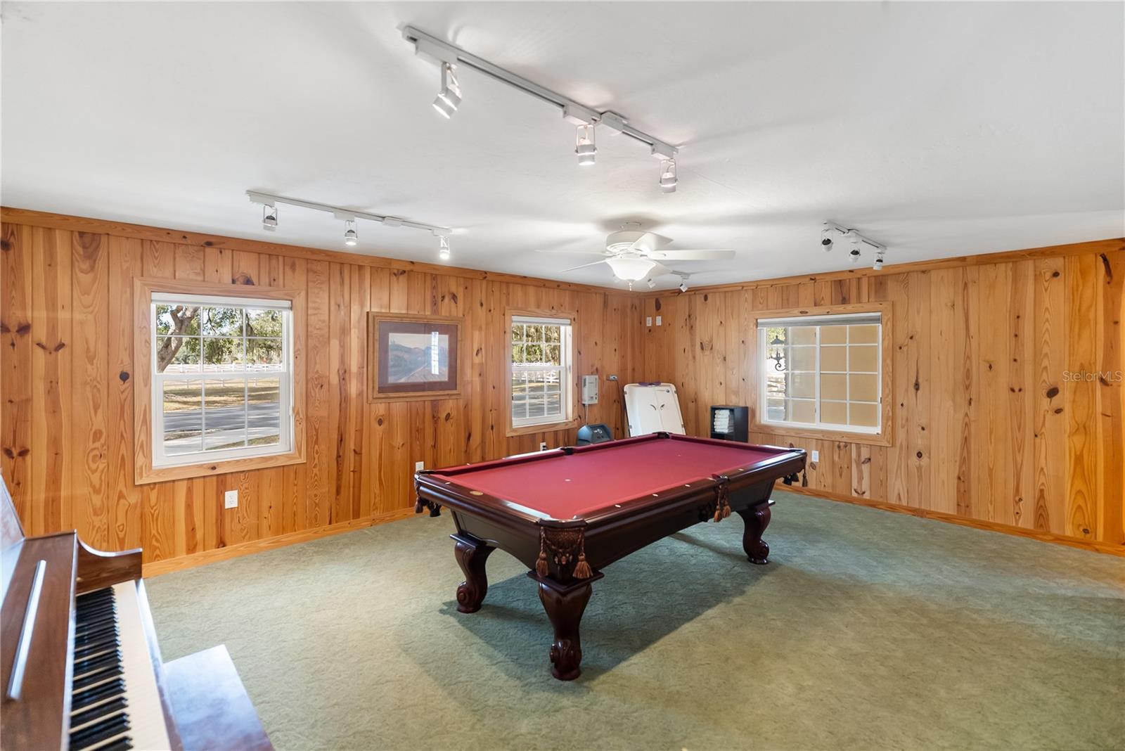 Image 37 of 57 For 1160 Wagon Wheel Drive