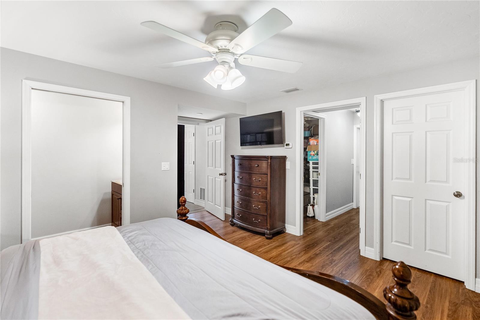 Image 56 of 57 For 1160 Wagon Wheel Drive