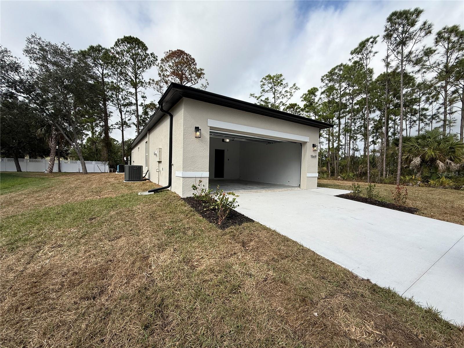 Image 25 of 26 For 1569 Kerman Street