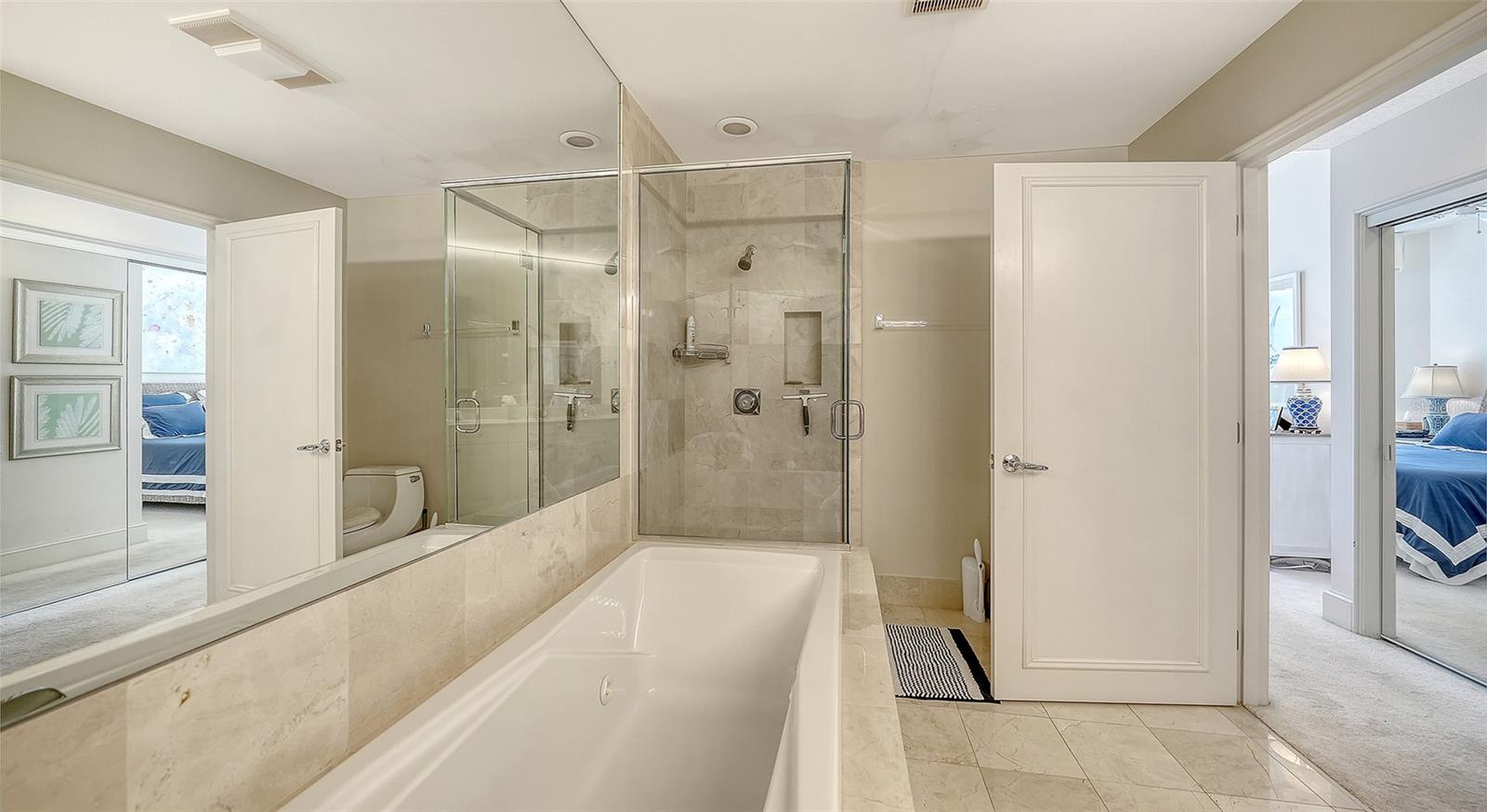 Image 19 of 55 For 3080 Grand Bay Boulevard 515