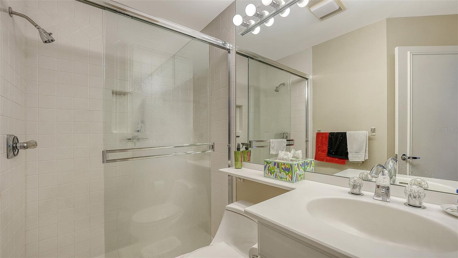 Image 22 of 55 For 3080 Grand Bay Boulevard 515