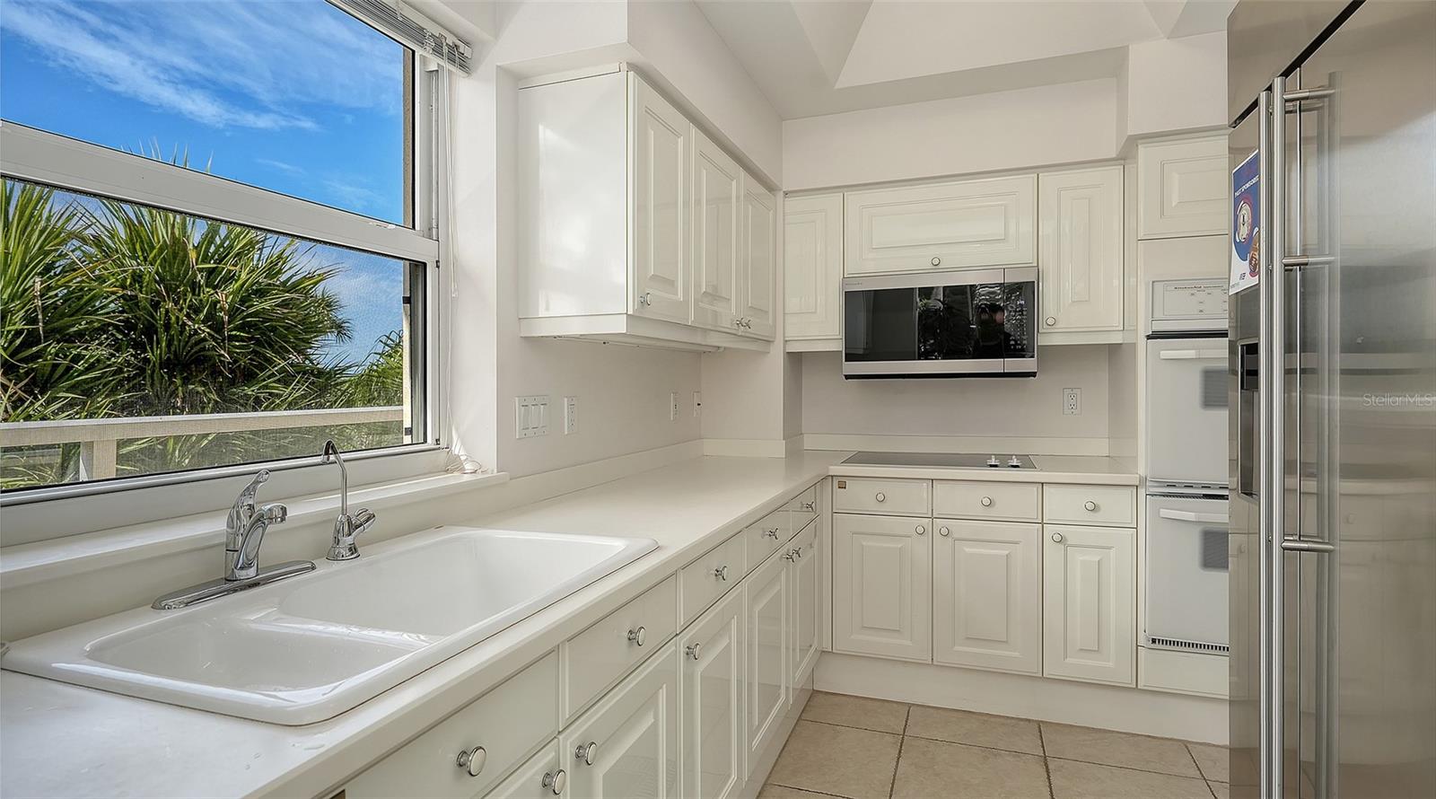 Image 9 of 55 For 3080 Grand Bay Boulevard 515