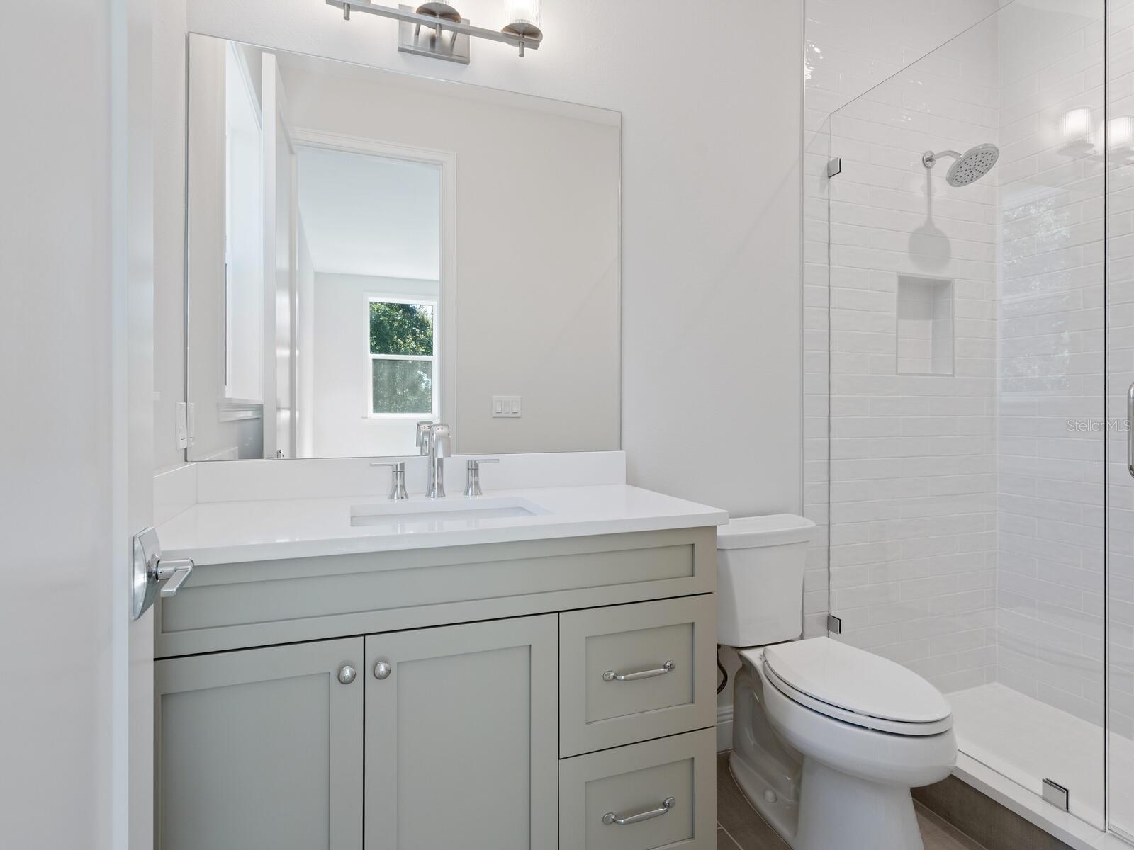 Image 31 of 72 For 1876 Magnolia Street