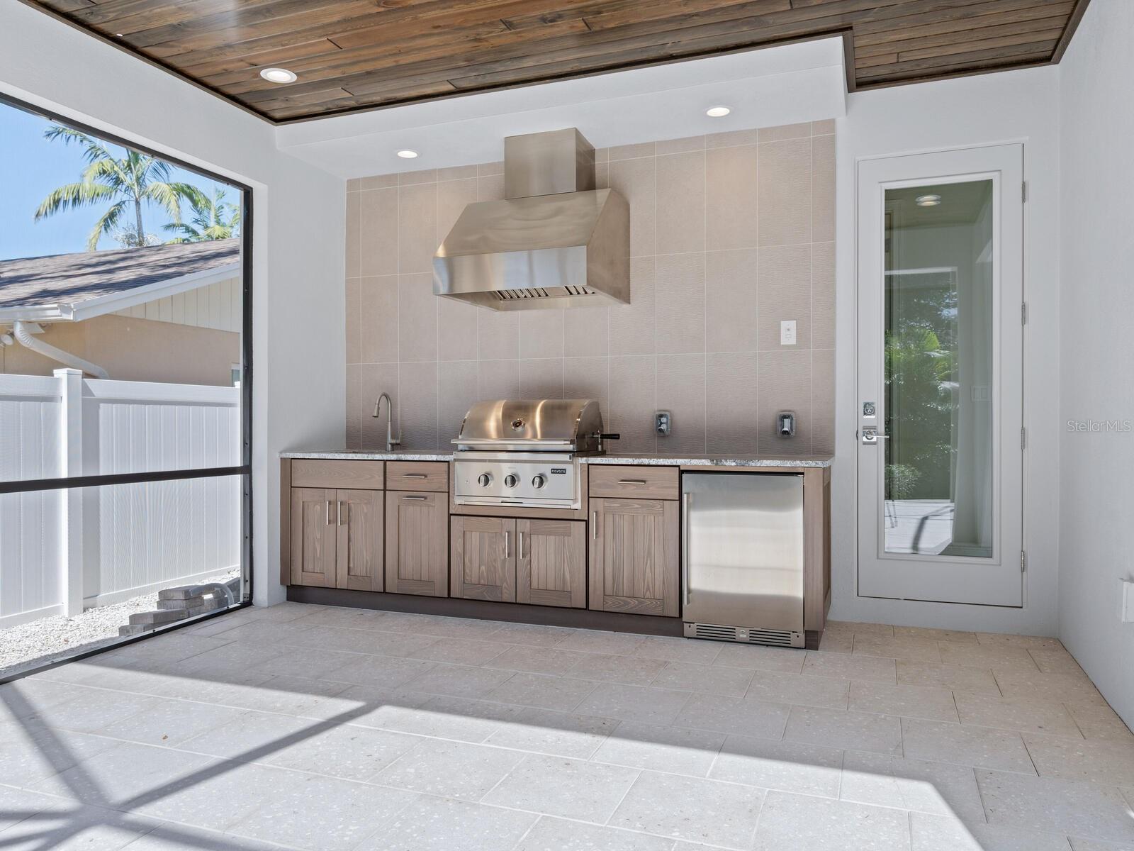 Image 41 of 72 For 1876 Magnolia Street