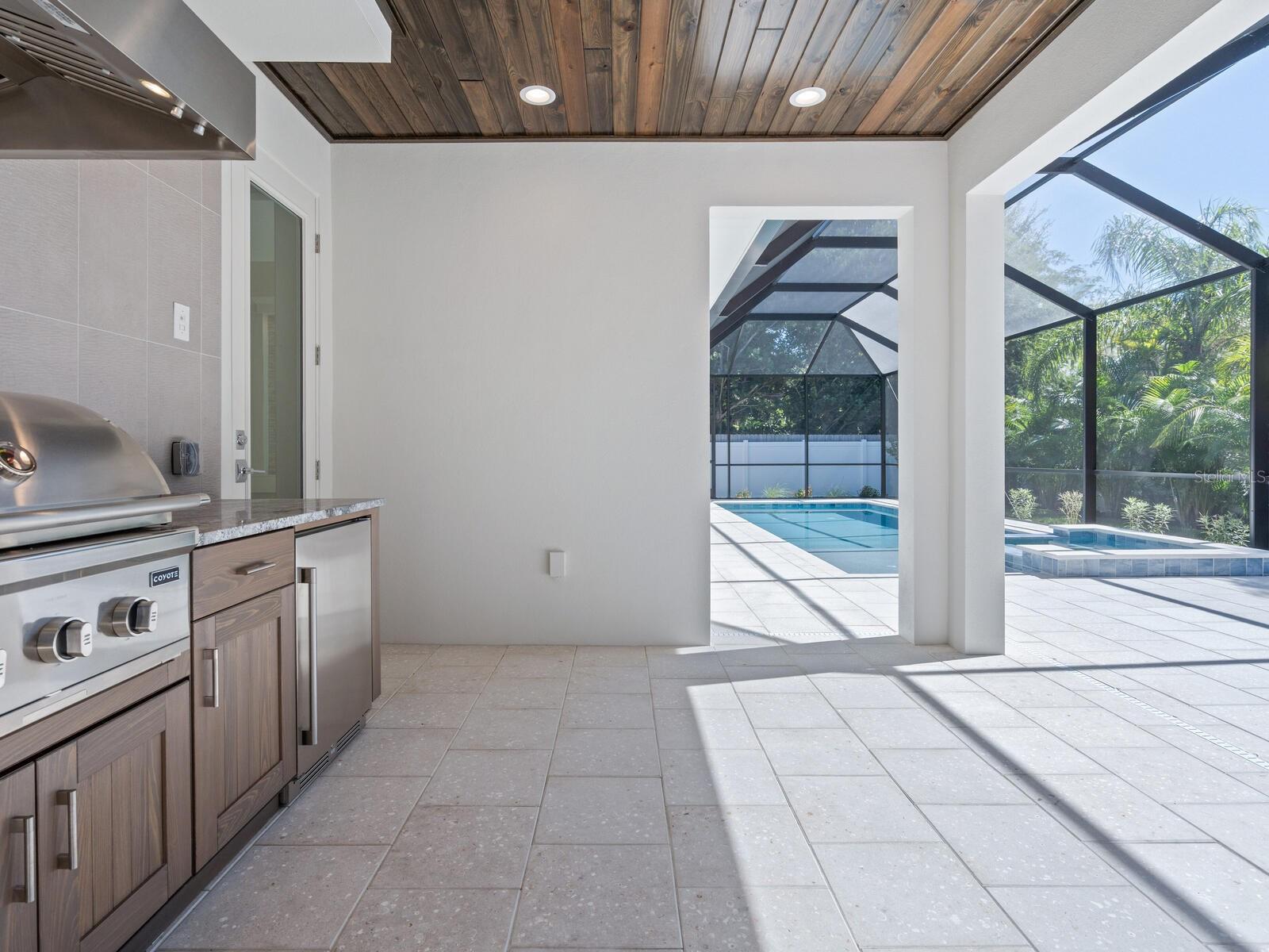 Image 43 of 72 For 1876 Magnolia Street