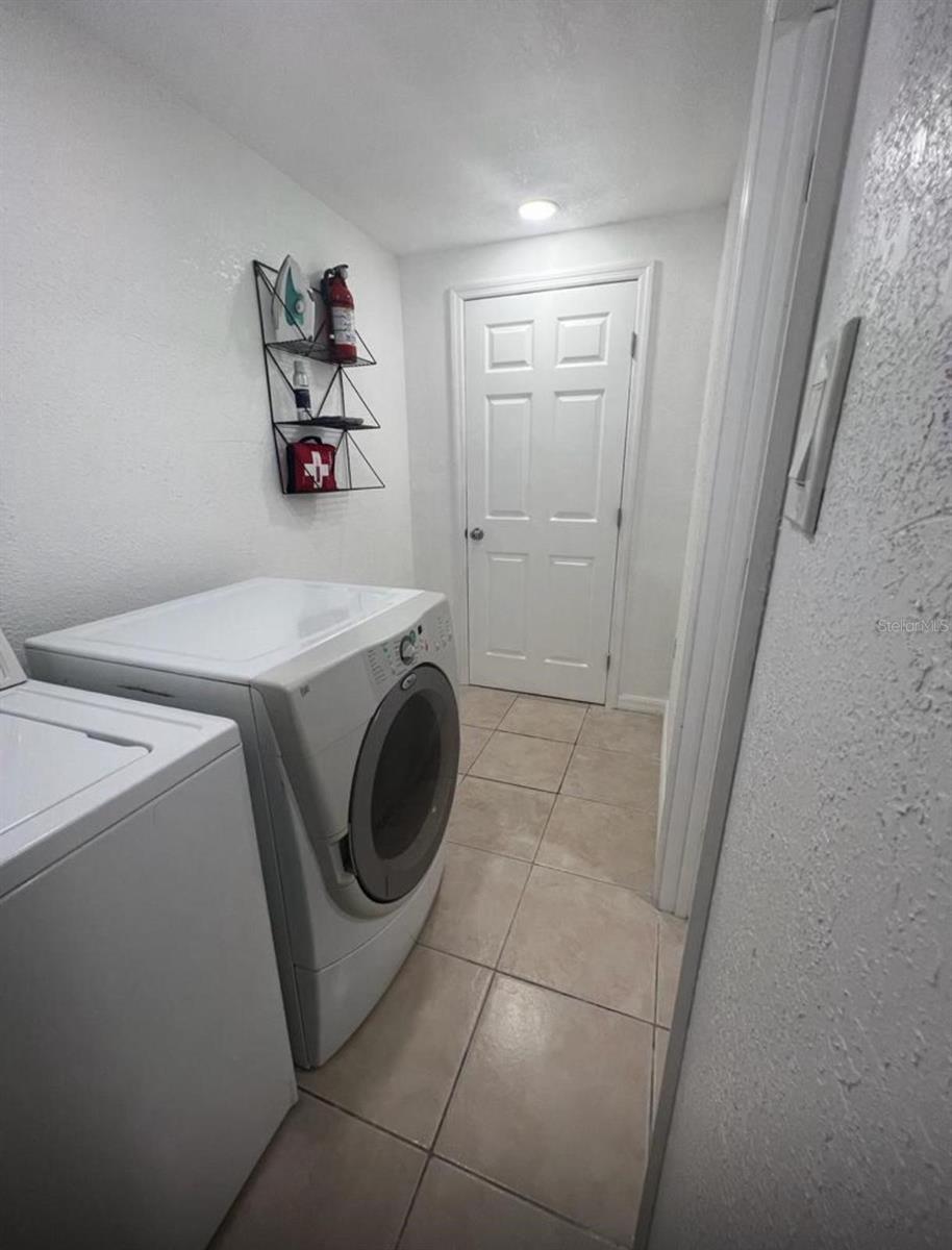 Image 15 of 28 For 5212 Lahaina Drive