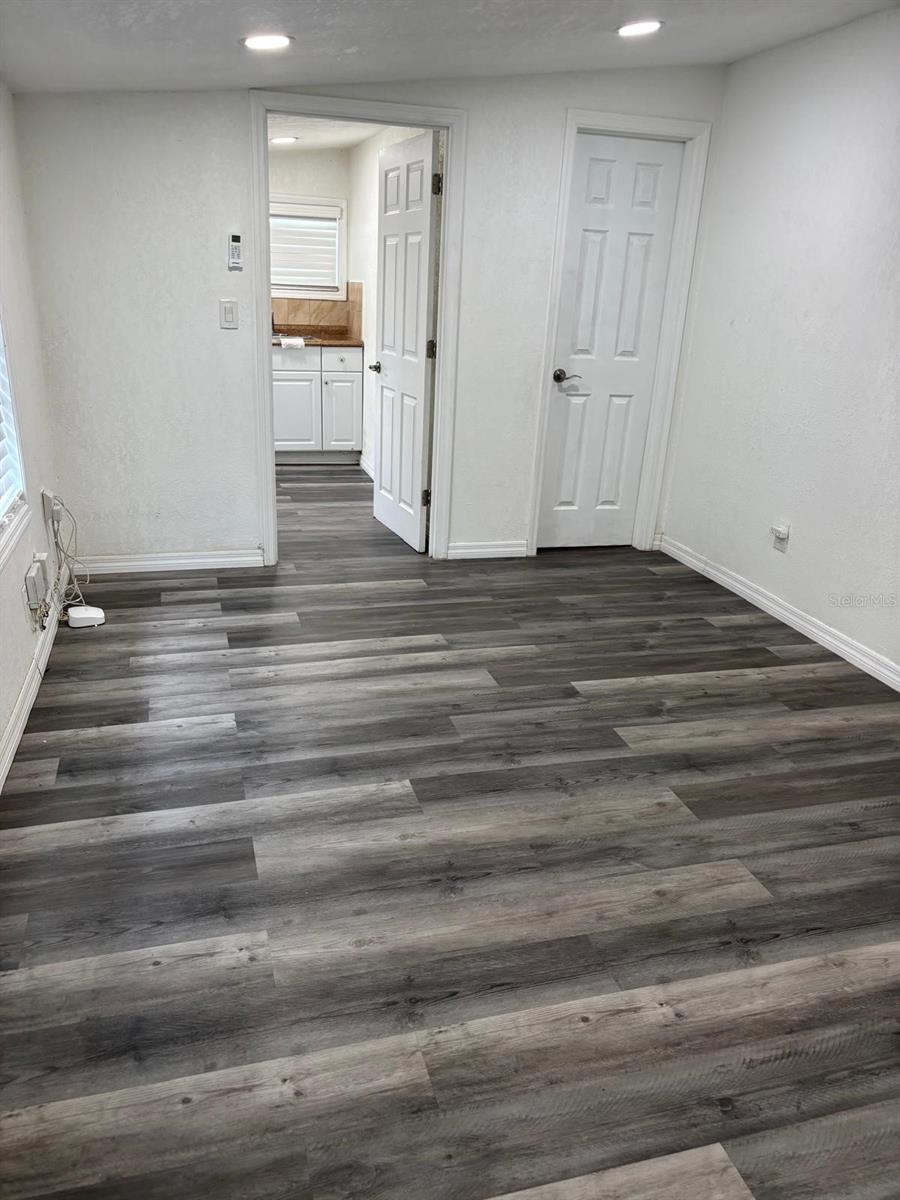 Image 19 of 28 For 5212 Lahaina Drive